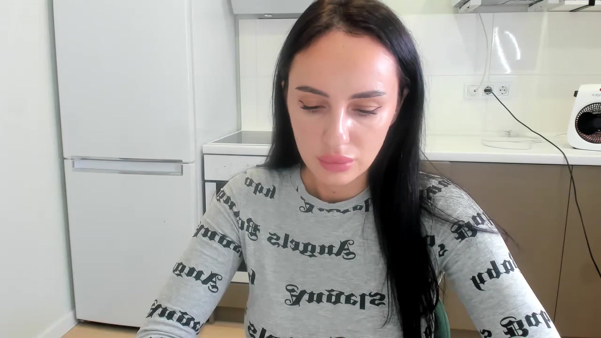 Gallery image thumbnail from YourMissMasha's myfreecams stream on, 12/22/2025, 11:09 image 6 of 20