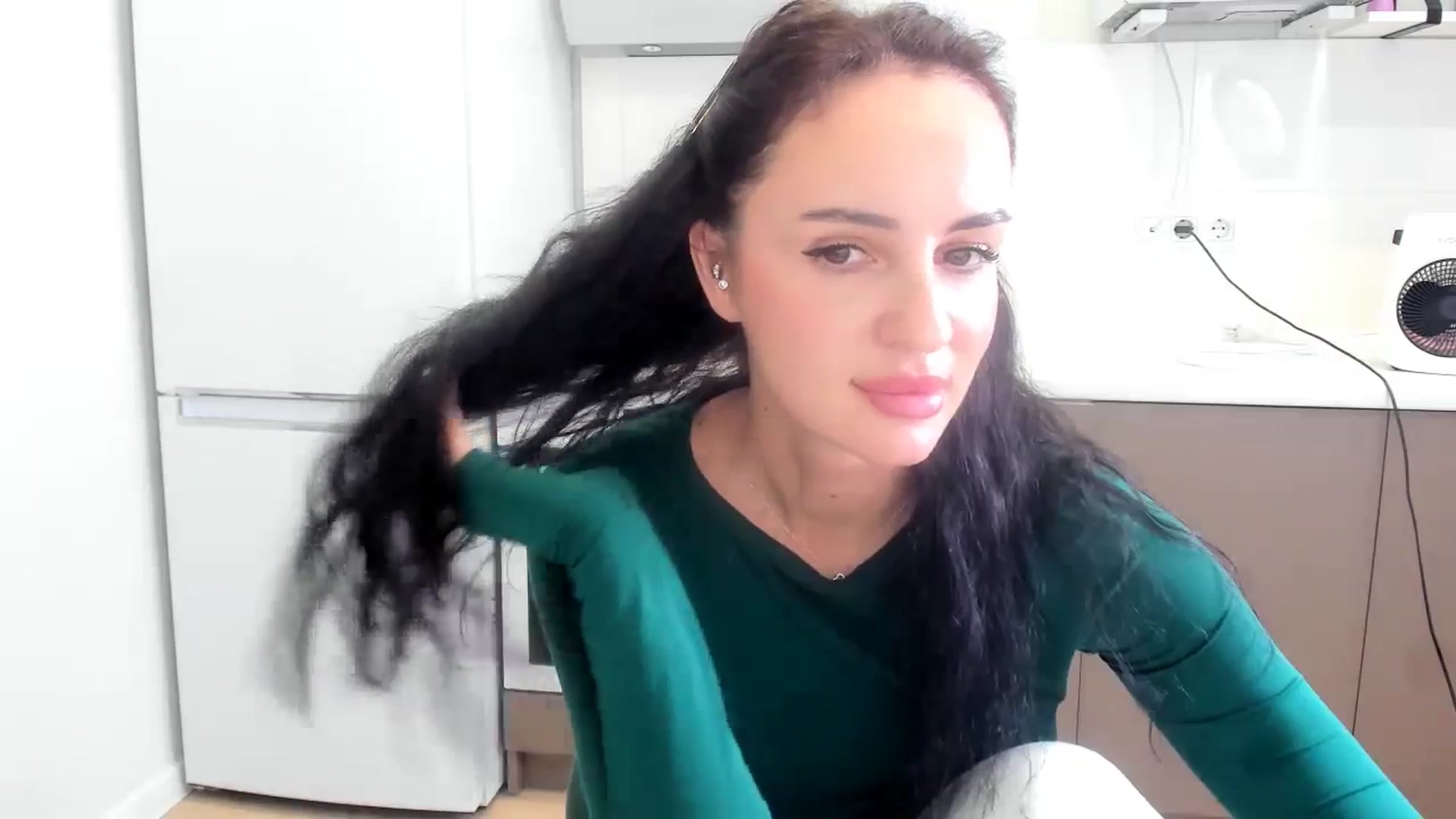 Gallery image thumbnail from YourMissMasha's myfreecams stream on, 12/24/2025, 16:22 image 13 of 20