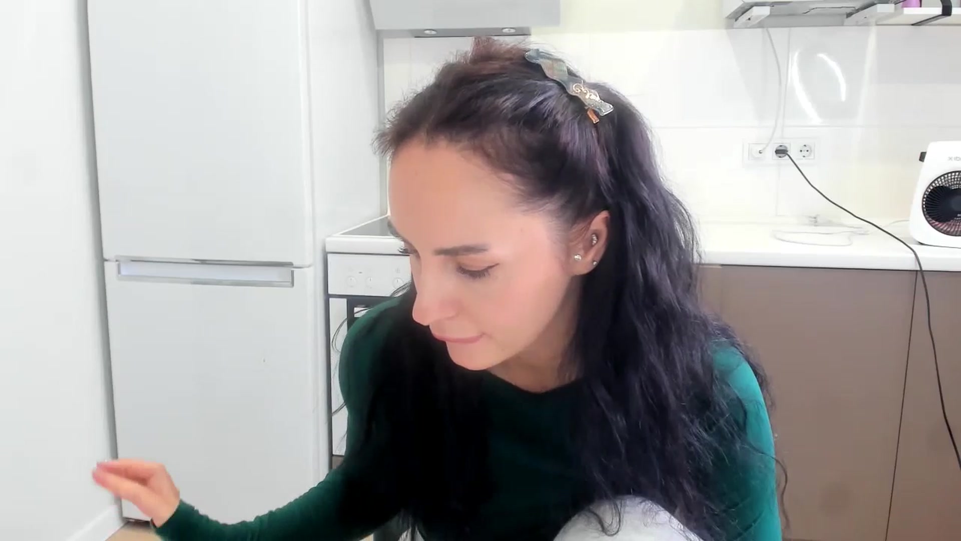 Gallery image thumbnail from YourMissMasha's myfreecams stream on, 12/24/2025, 16:22 image 14 of 20