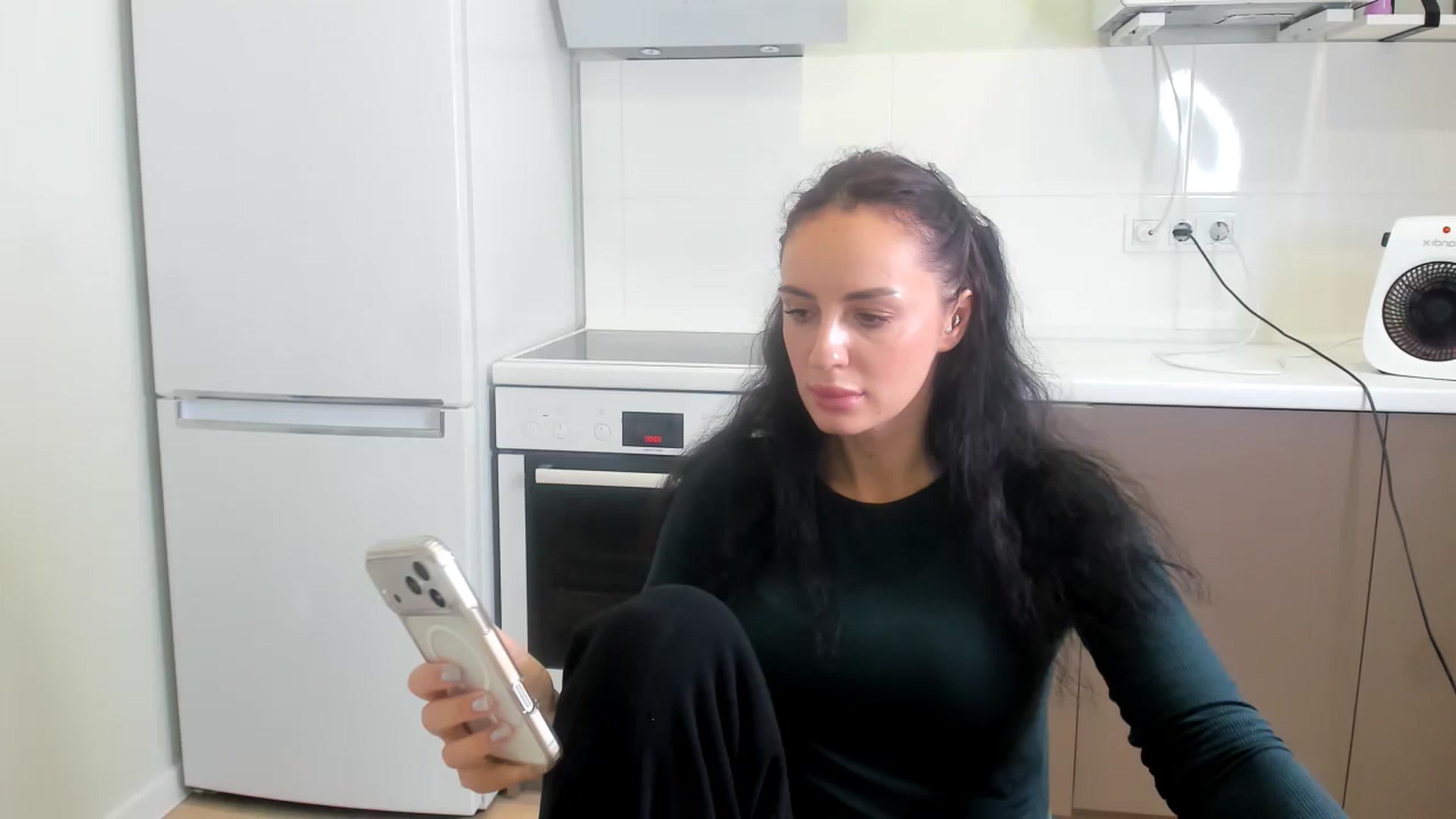 Gallery image thumbnail from YourMissMasha's myfreecams stream on, 12/26/2025, 13:07 image 1 of 20