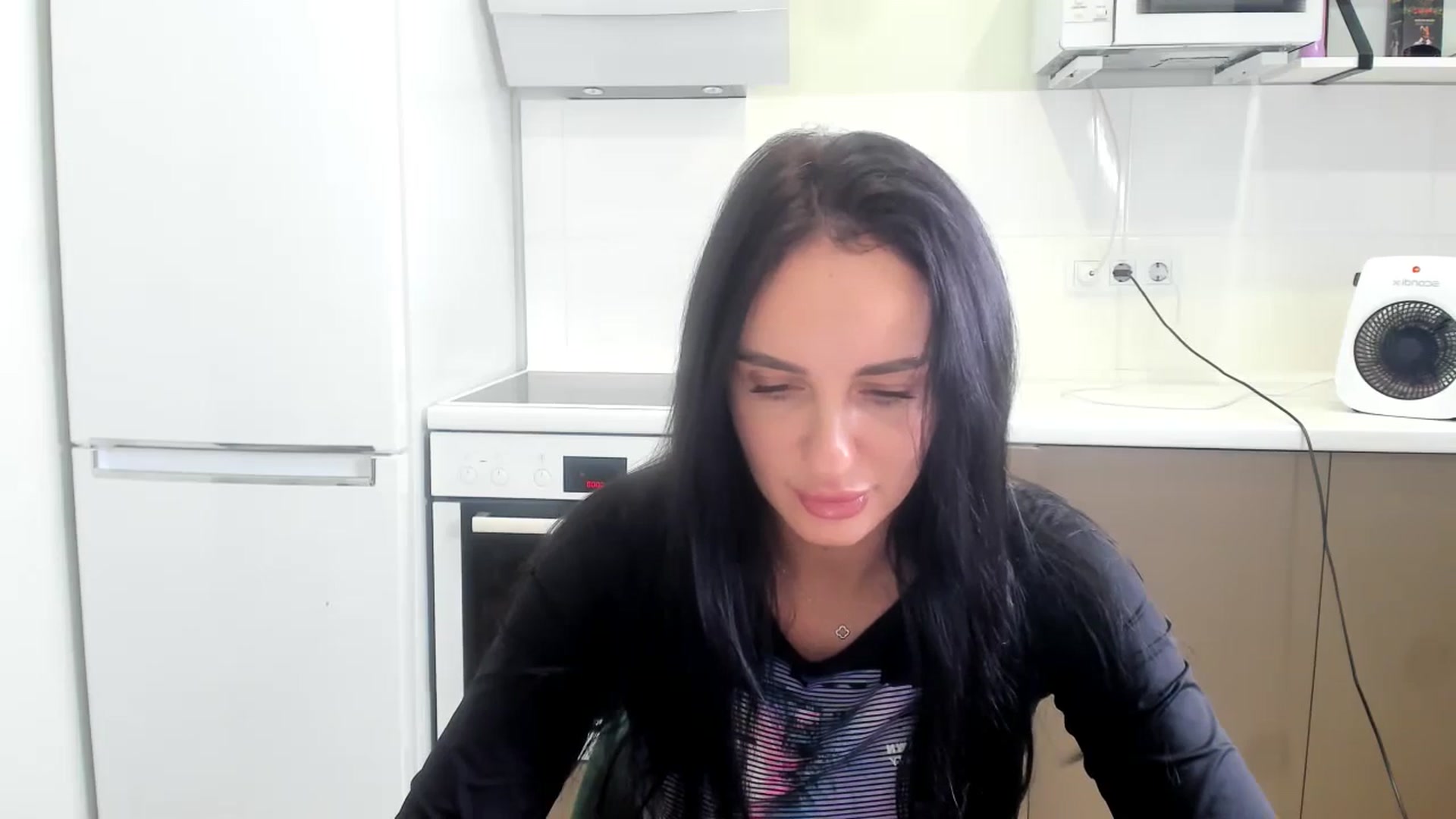 Gallery image thumbnail from YourMissMasha's myfreecams stream on, 01/03/2026, 12:30 image 20 of 20