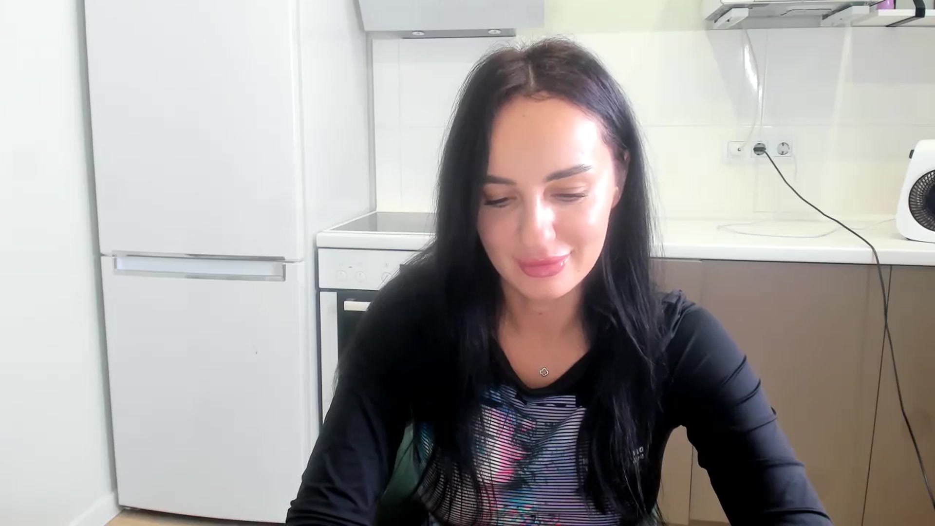 Gallery image thumbnail from YourMissMasha's myfreecams stream on, 01/03/2026, 12:30 image 17 of 20