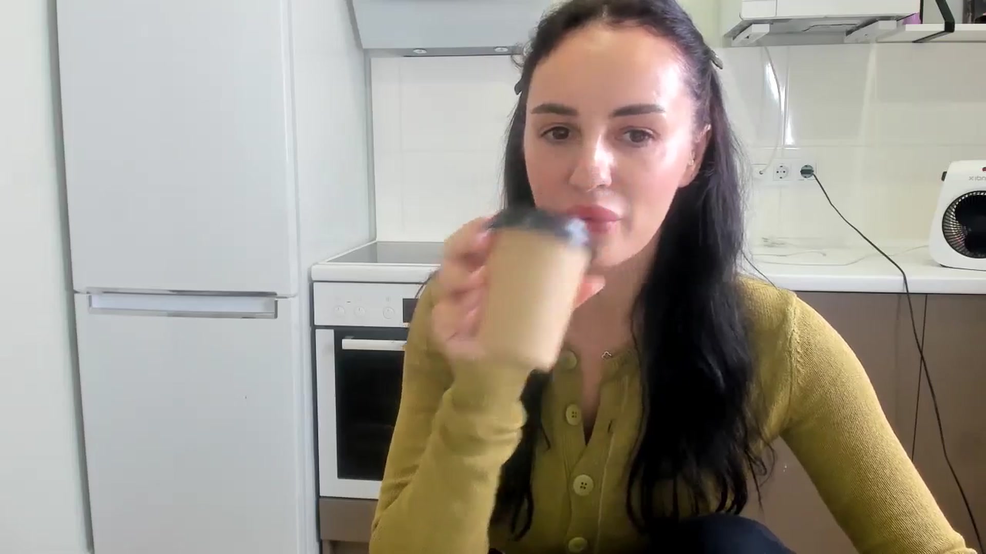 Gallery image thumbnail from YourMissMasha's myfreecams stream on, 01/10/2026, 15:53 image 2 of 20