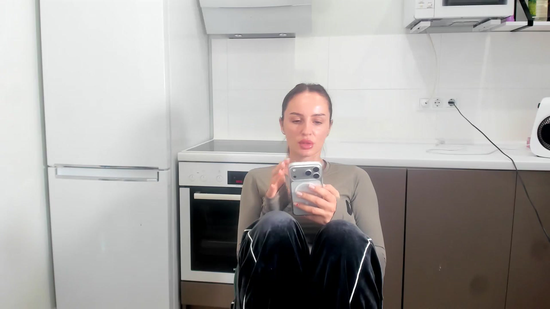 Gallery image thumbnail from YourMissMasha's myfreecams stream on, 02/17/2026, 13:09 image 5 of 20