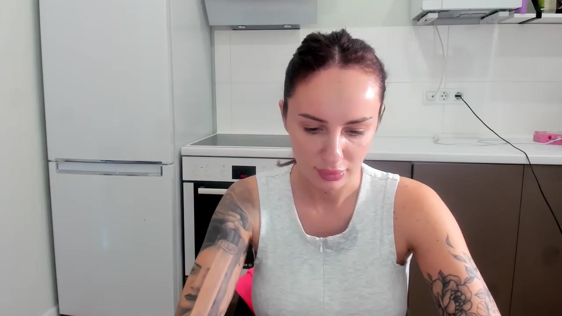 Gallery image thumbnail from YourMissMasha's myfreecams stream on, 03/22/2026, 11:53 image 10 of 20