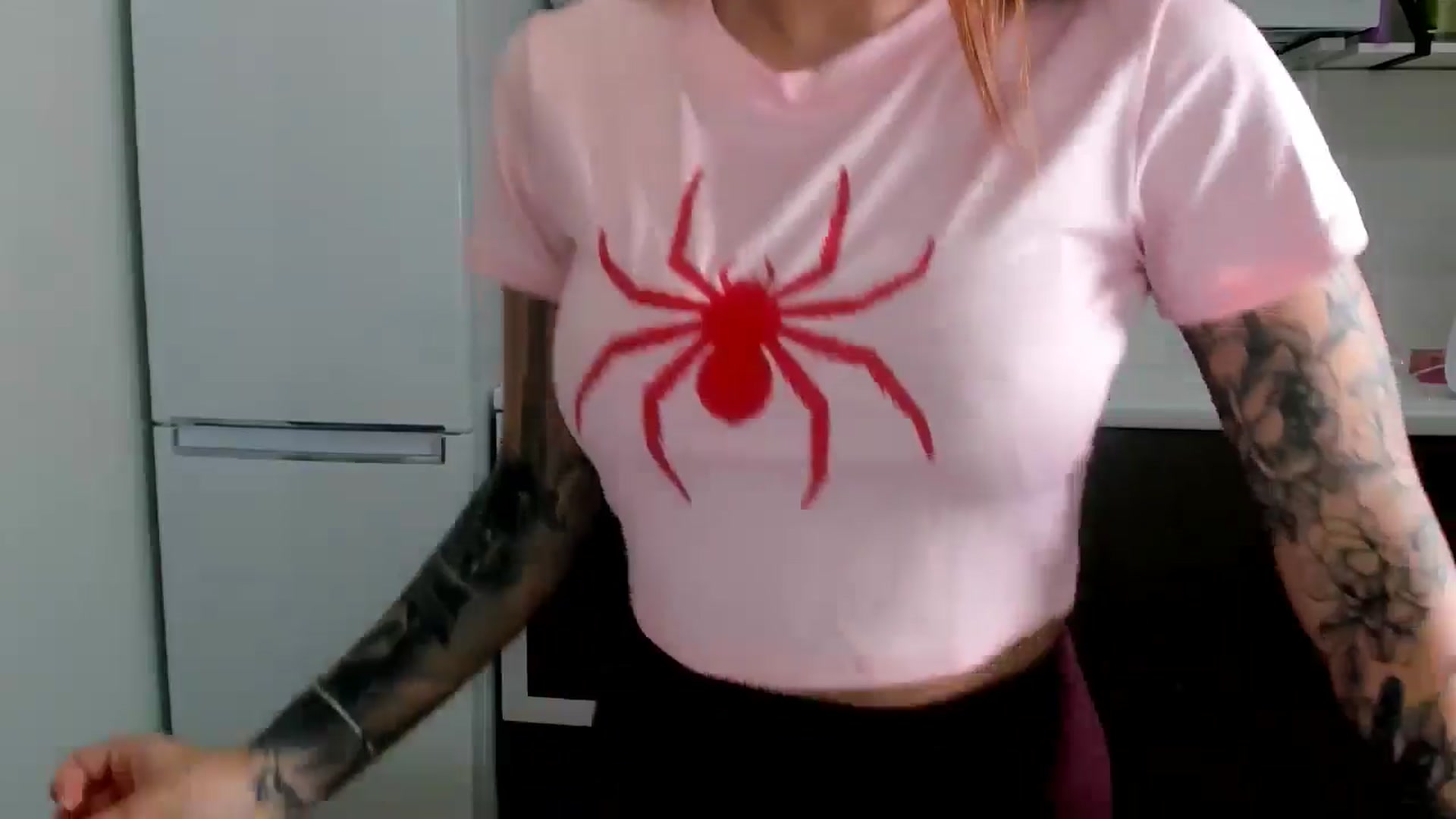 Gallery image thumbnail from YourMissMasha's myfreecams stream on, 04/01/2026, 12:46 image 13 of 20