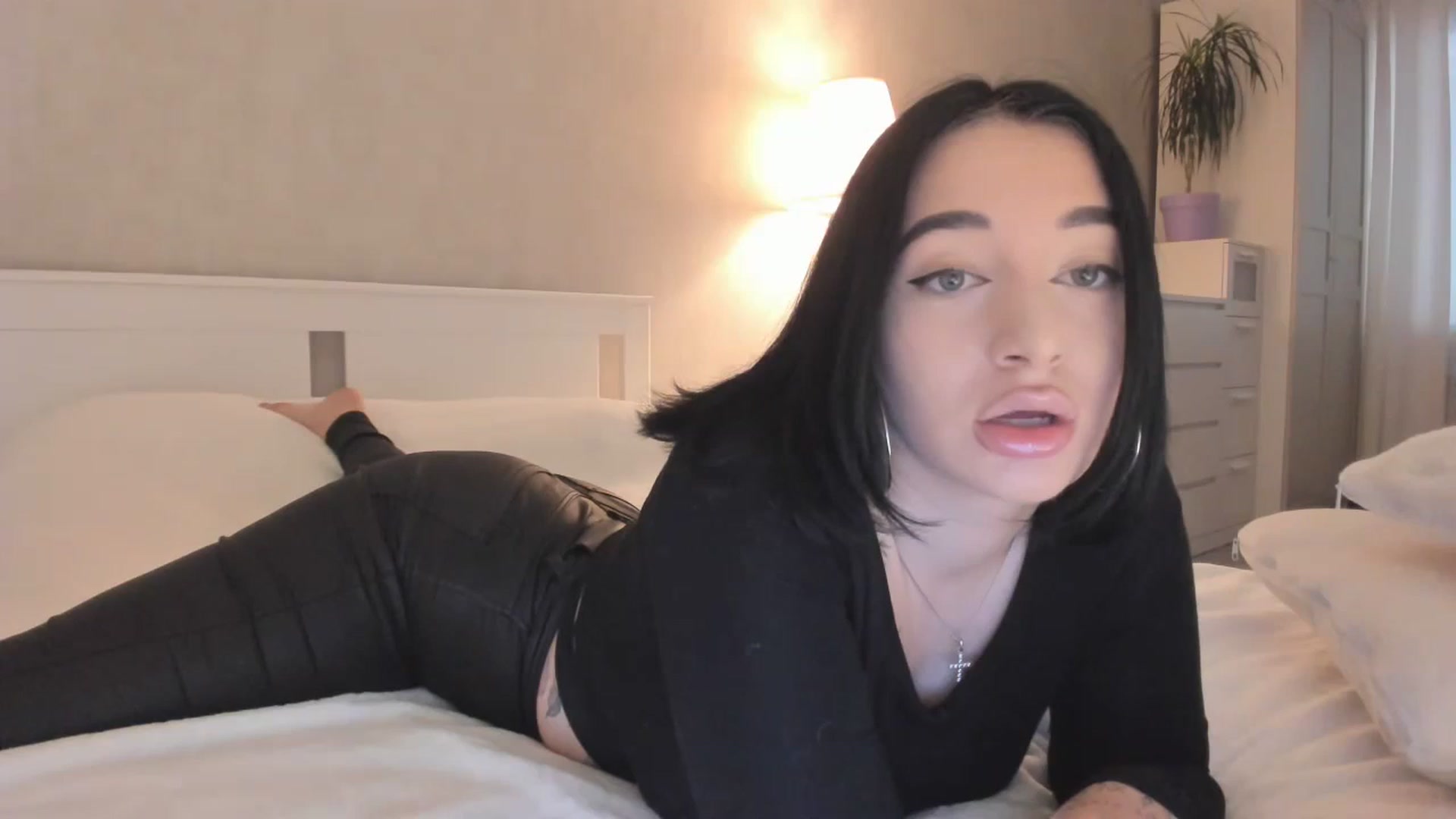 Gallery image thumbnail from YourMistress1's myfreecams stream on, 10/25/2023, 06:54 image 8 of 20