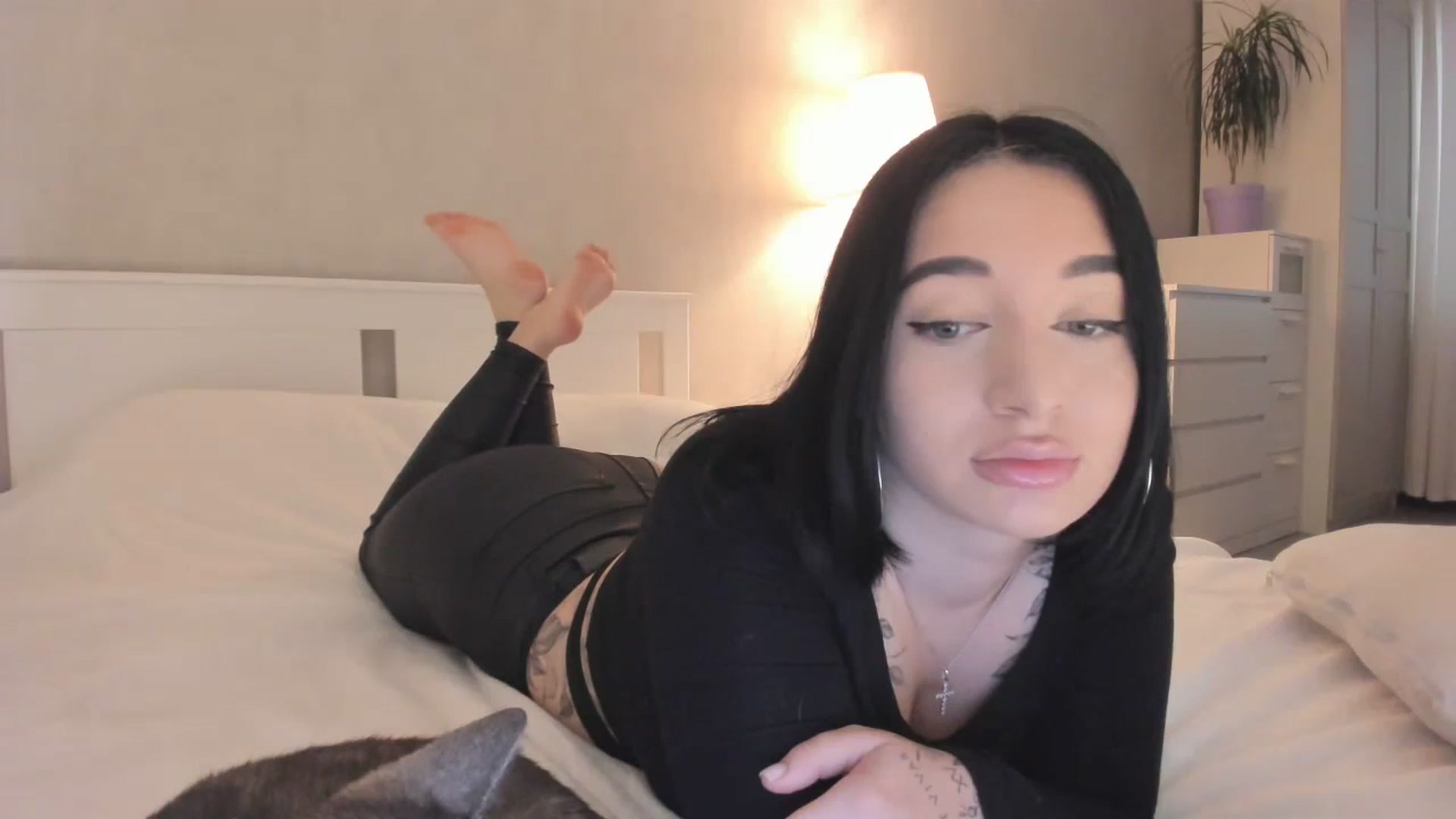 Gallery image thumbnail from YourMistress1's myfreecams stream on, 10/25/2023, 07:32 image 3 of 20