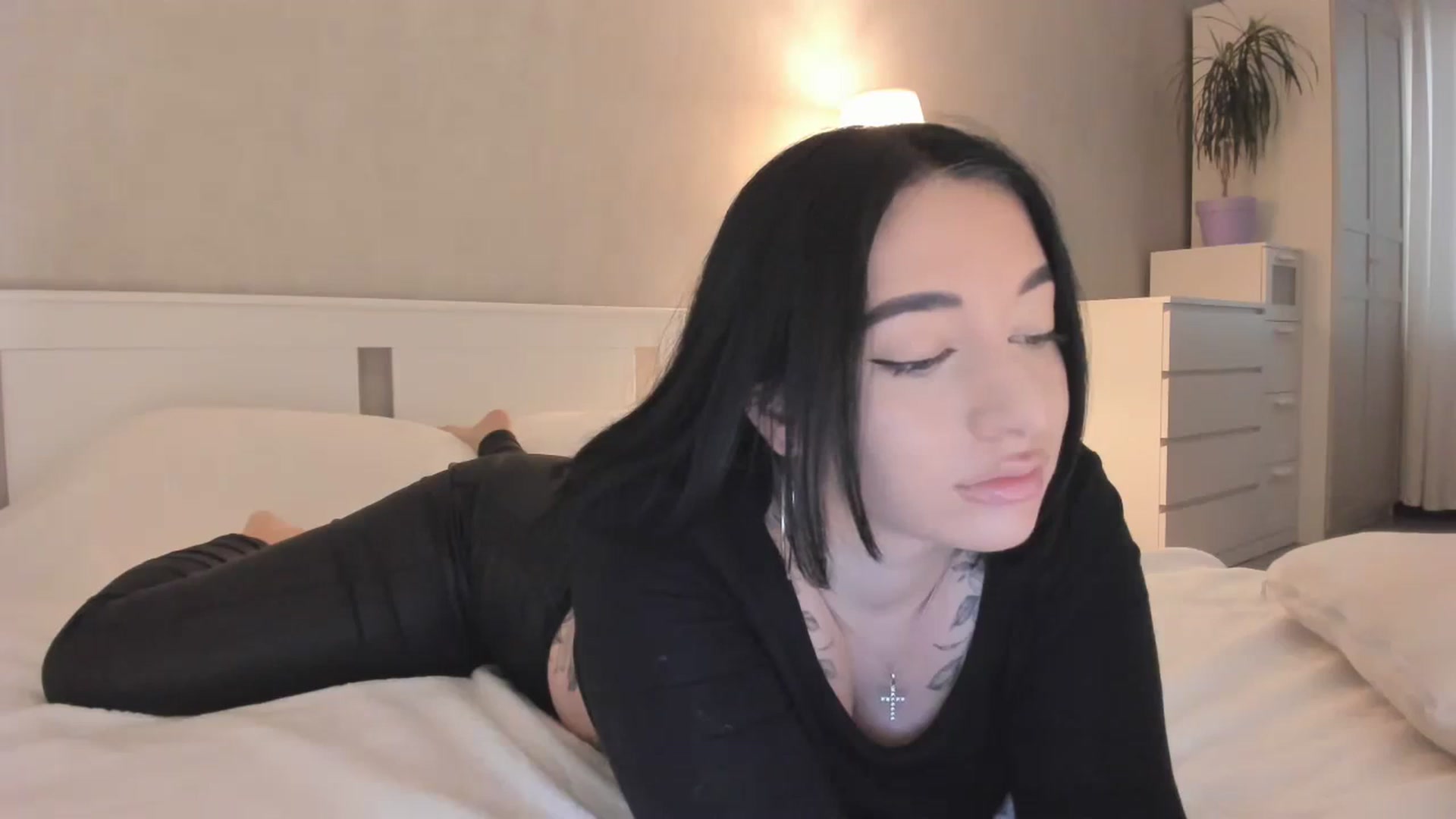 Gallery image thumbnail from YourMistress1's myfreecams stream on, 10/25/2023, 07:32 image 9 of 20