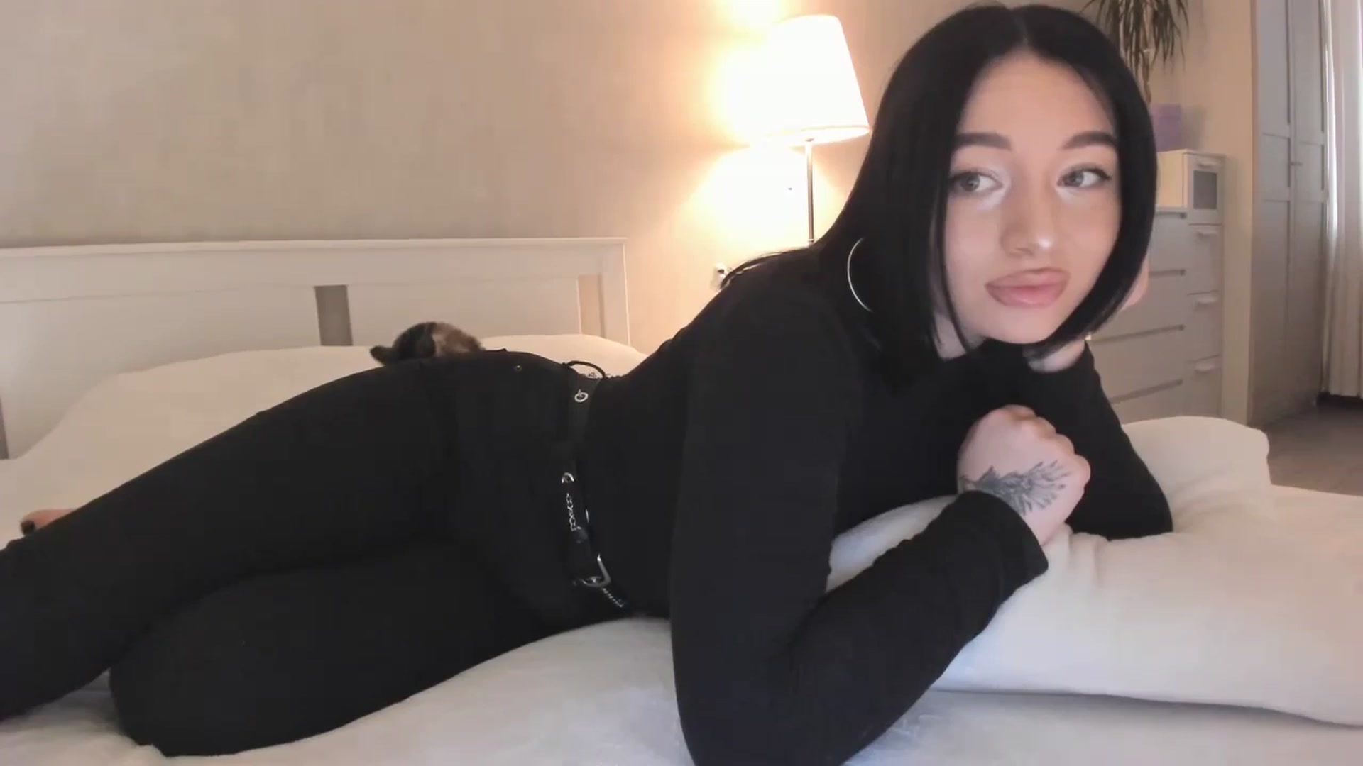 Gallery image thumbnail from YourMistress1's myfreecams stream on, 11/21/2023, 09:05 image 10 of 20