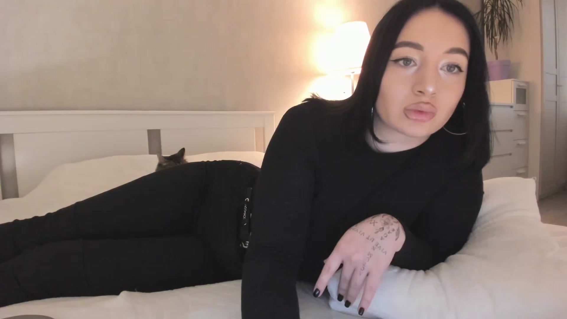 Gallery image thumbnail from YourMistress1's myfreecams stream on, 11/21/2023, 09:05 image 5 of 20