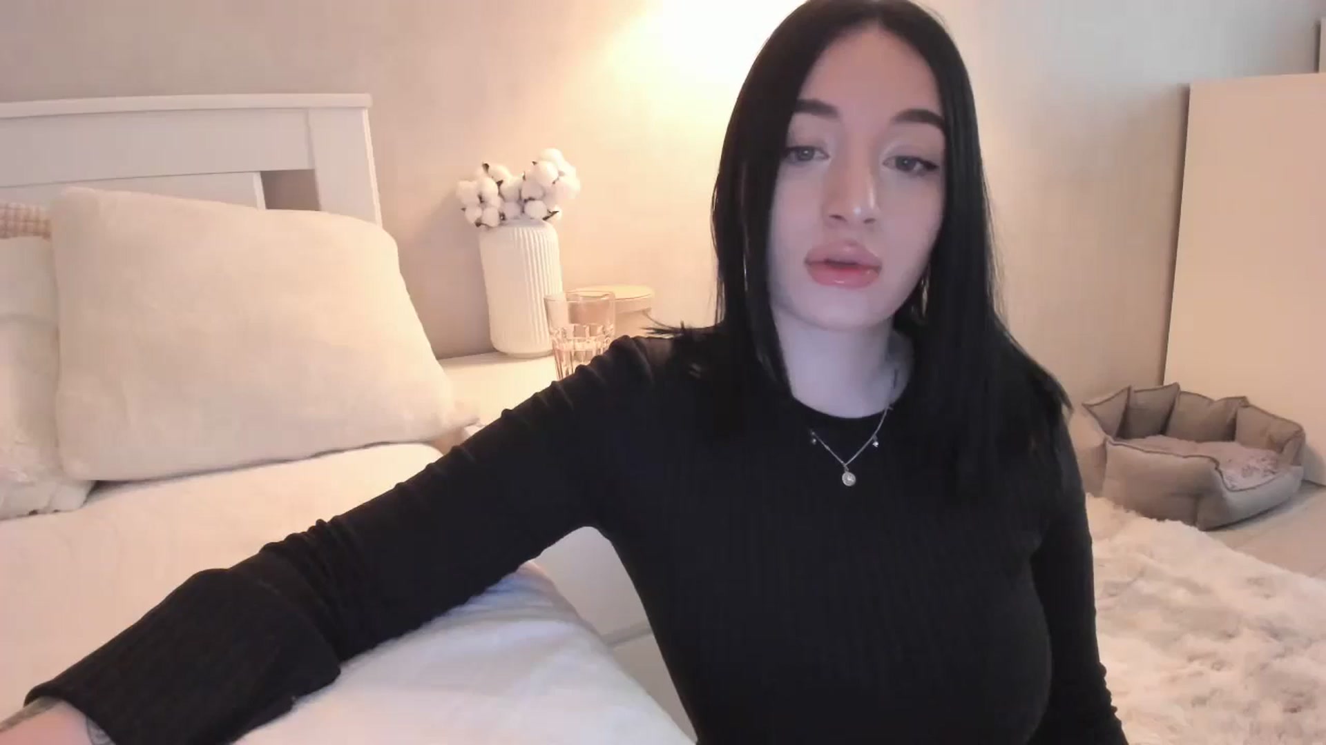 Gallery image thumbnail from YourMistress1's myfreecams stream on, 05/13/2024, 07:20 image 16 of 20