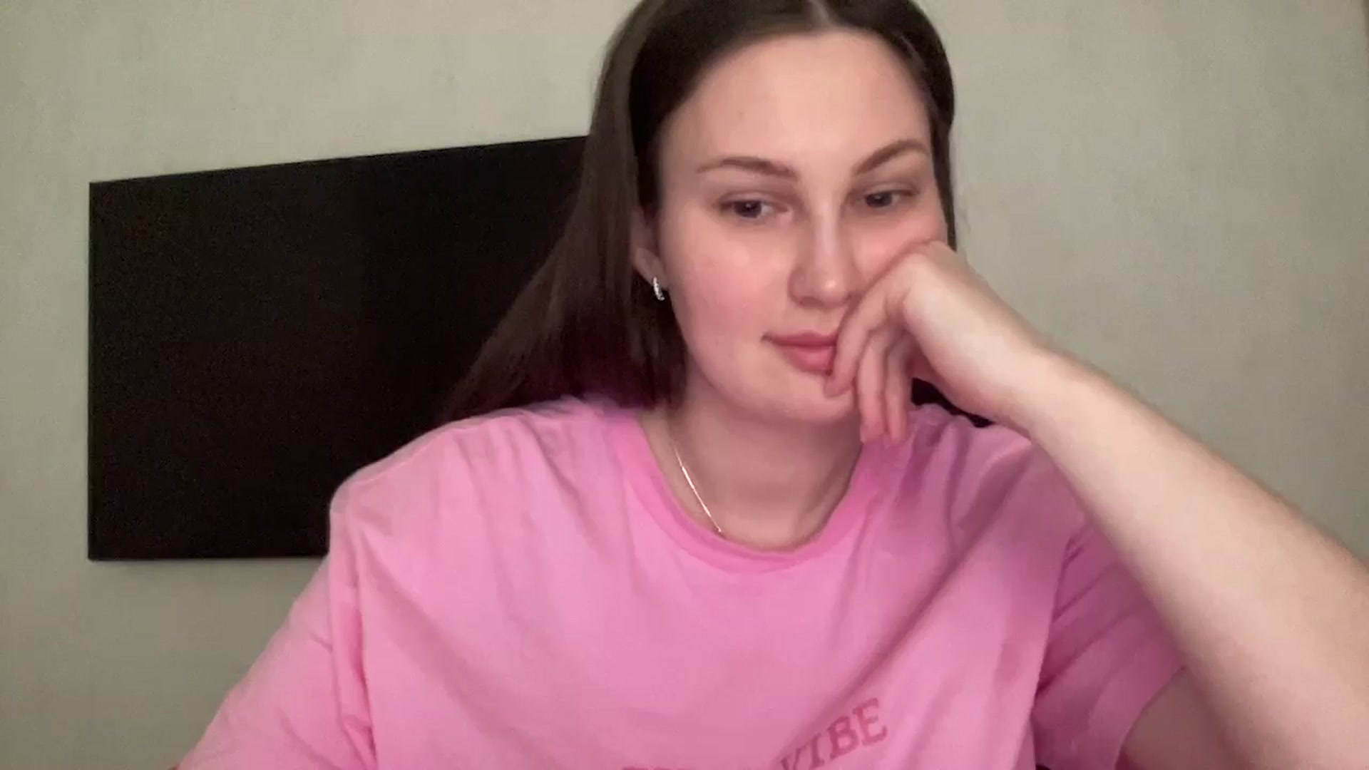 Gallery image thumbnail from YourPlaymate_'s myfreecams stream on, 02/08/2025, 21:25 image 6 of 20