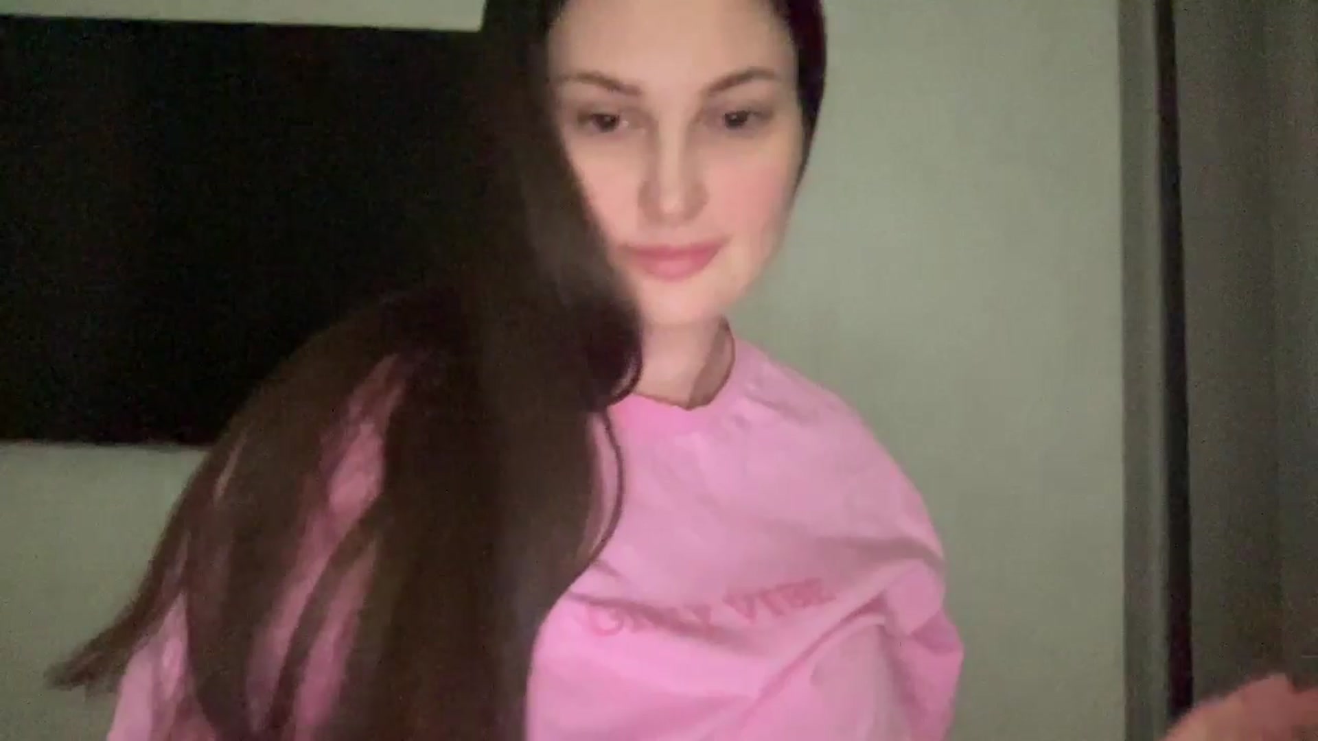 Gallery image thumbnail from YourPlaymate_'s myfreecams stream on, 02/08/2025, 22:27 image 12 of 20