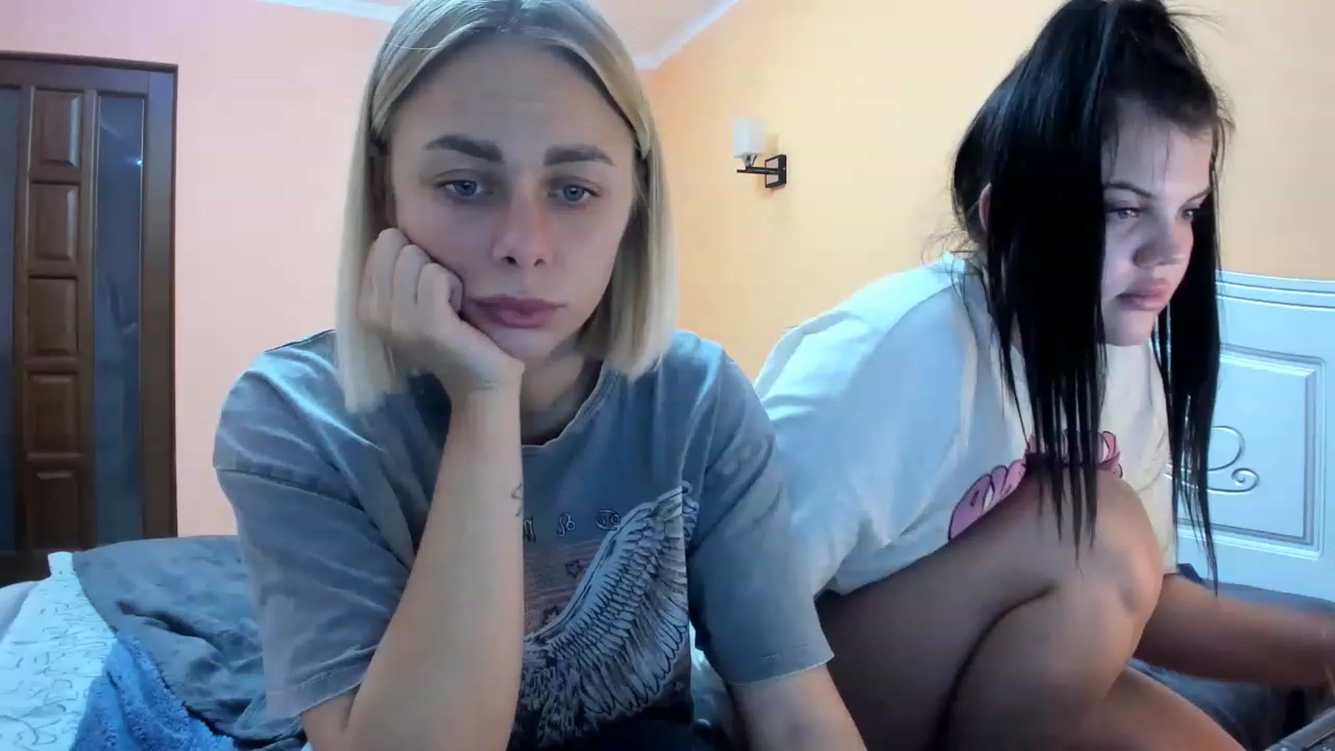 Gallery image thumbnail from YourPupsik's myfreecams stream on, 11/17/2022, 15:33 image 19 of 20