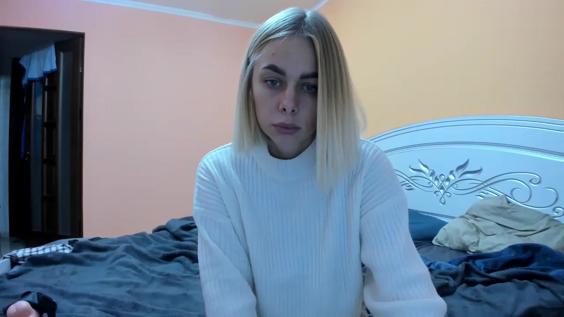Gallery image thumbnail from YourPupsik's myfreecams stream on, 11/19/2022, 13:55 image 15 of 20