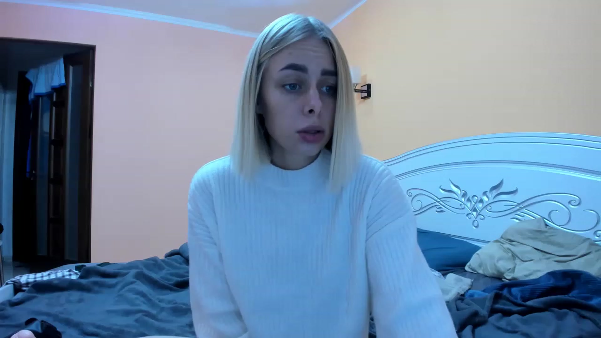 Gallery image thumbnail from YourPupsik's myfreecams stream on, 11/19/2022, 13:55 image 7 of 20
