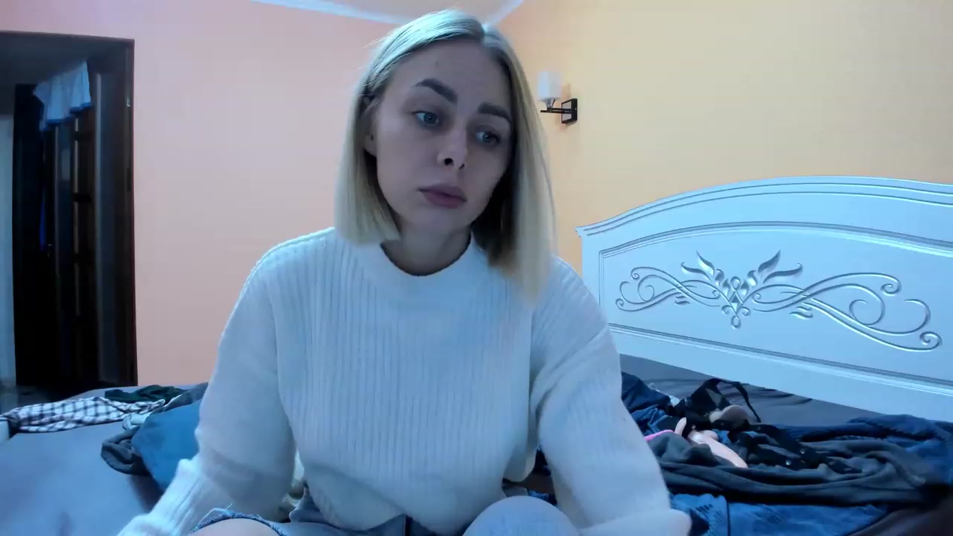 Gallery image thumbnail from YourPupsik's myfreecams stream on, 11/20/2022, 14:08 image 14 of 20