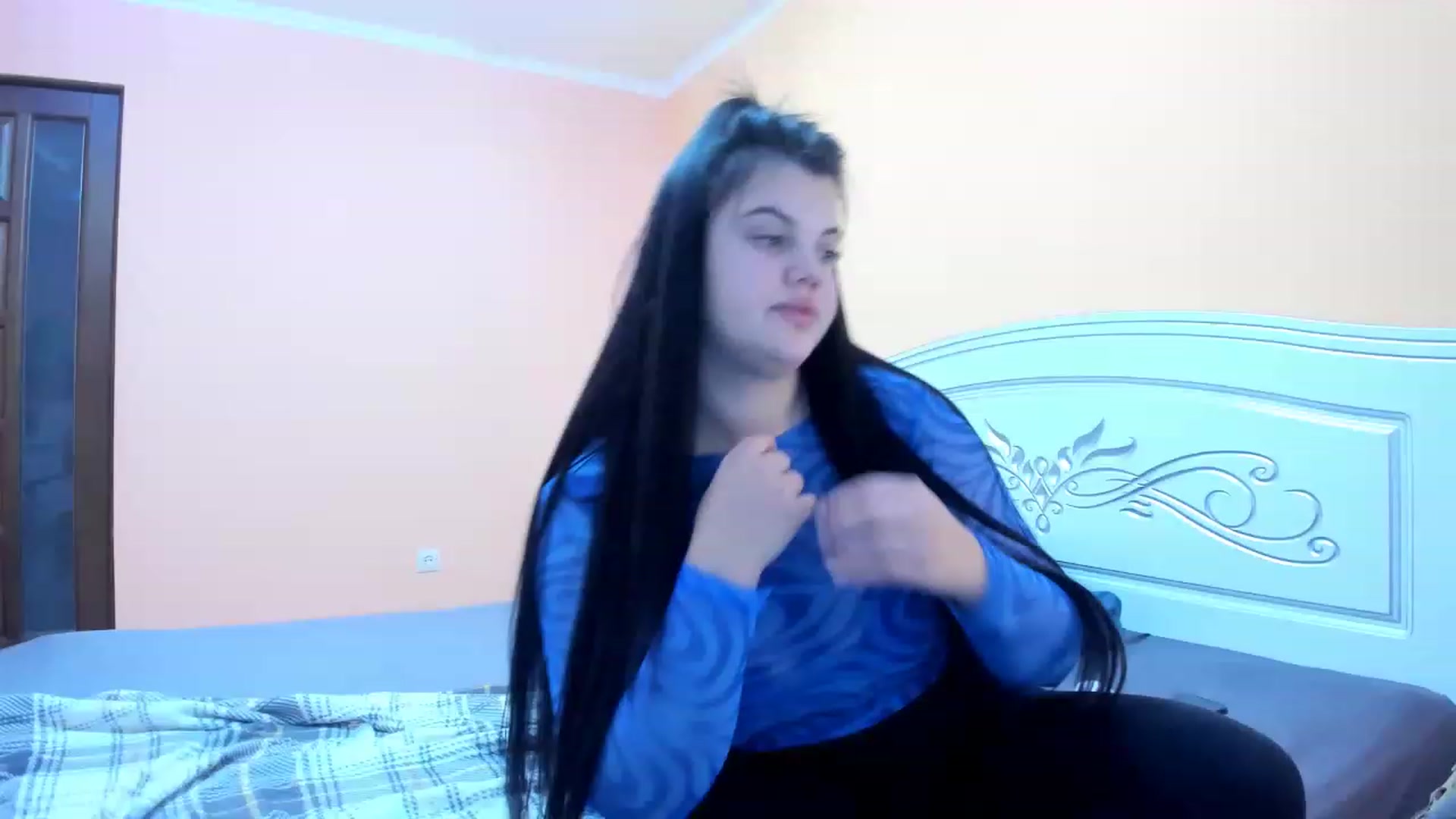 Gallery image thumbnail from YourPupsik's myfreecams stream on, 12/04/2022, 12:30 image 1 of 20