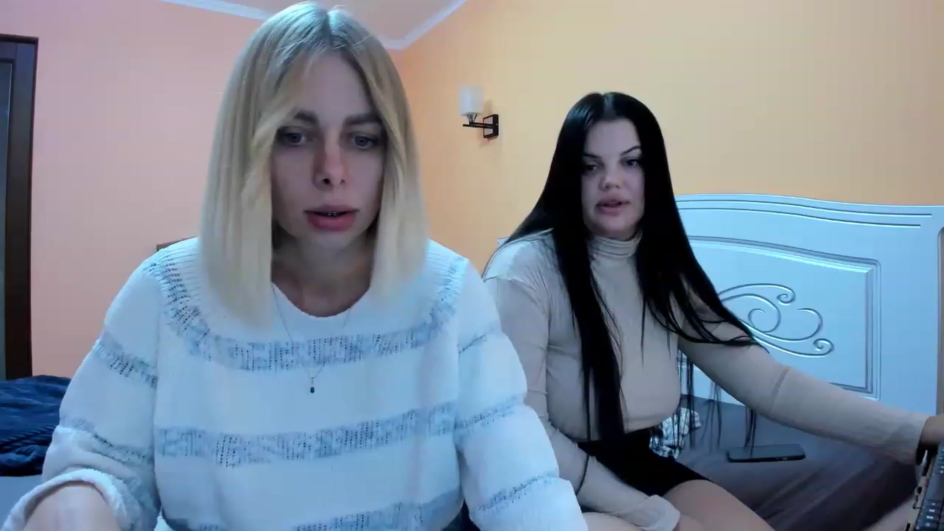 Gallery image thumbnail from YourPupsik's myfreecams stream on, 12/25/2022, 11:20 image 11 of 20