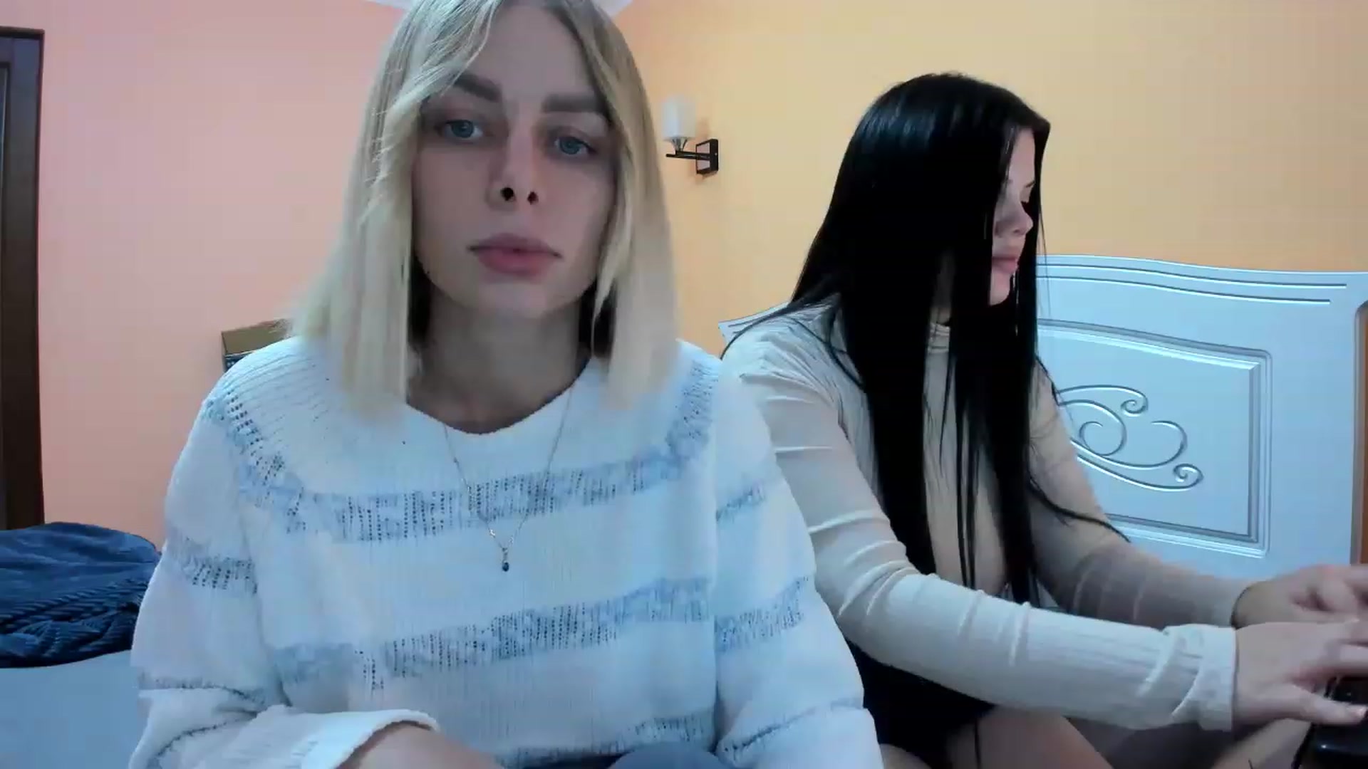 Gallery image thumbnail from YourPupsik's myfreecams stream on, 12/25/2022, 11:44 image 7 of 20