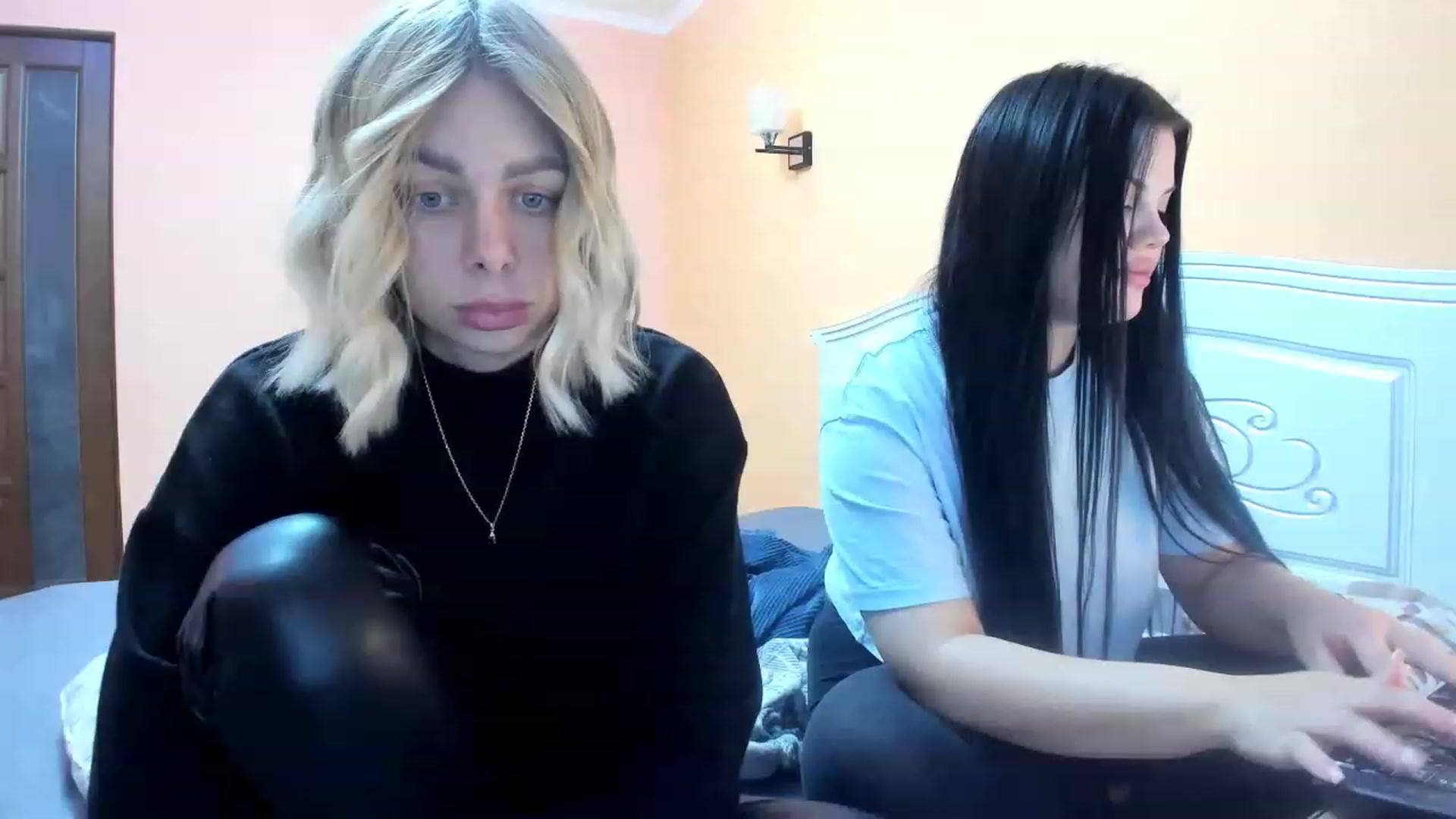 Gallery image thumbnail from YourPupsik's myfreecams stream on, 12/26/2022, 08:49 image 5 of 20