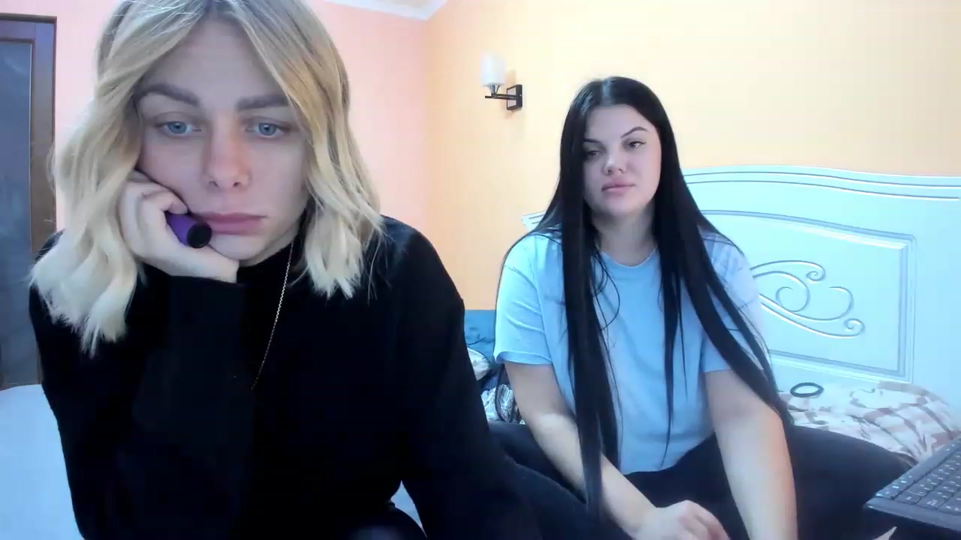 Gallery image thumbnail from YourPupsik's myfreecams stream on, 12/26/2022, 11:12 image 13 of 20