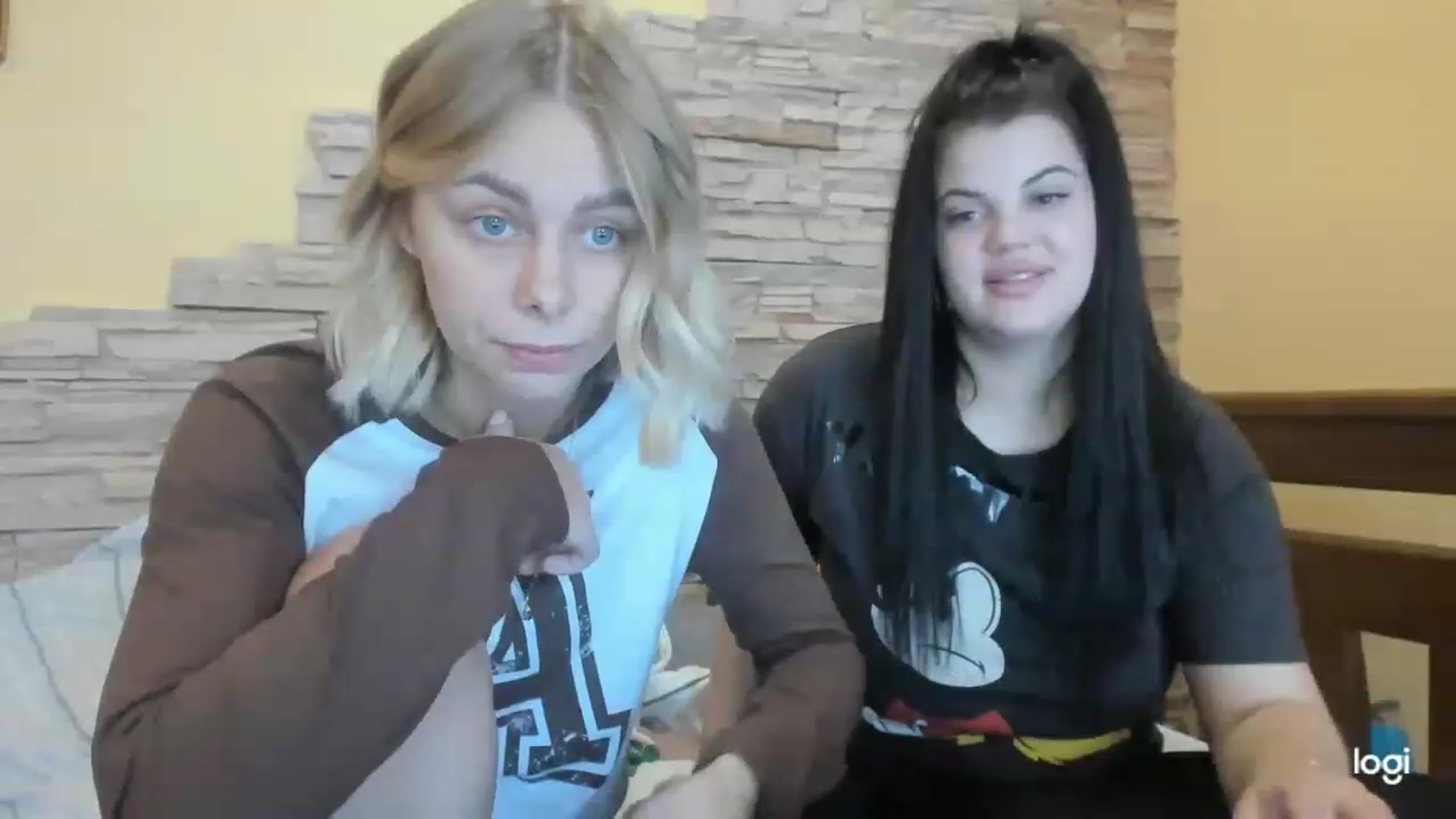 Gallery image thumbnail from YourPupsik's myfreecams stream on, 12/27/2022, 10:53 image 10 of 20