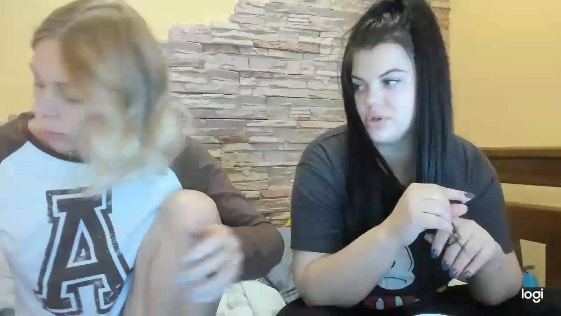 Gallery image thumbnail from YourPupsik's myfreecams stream on, 12/27/2022, 10:53 image 19 of 20