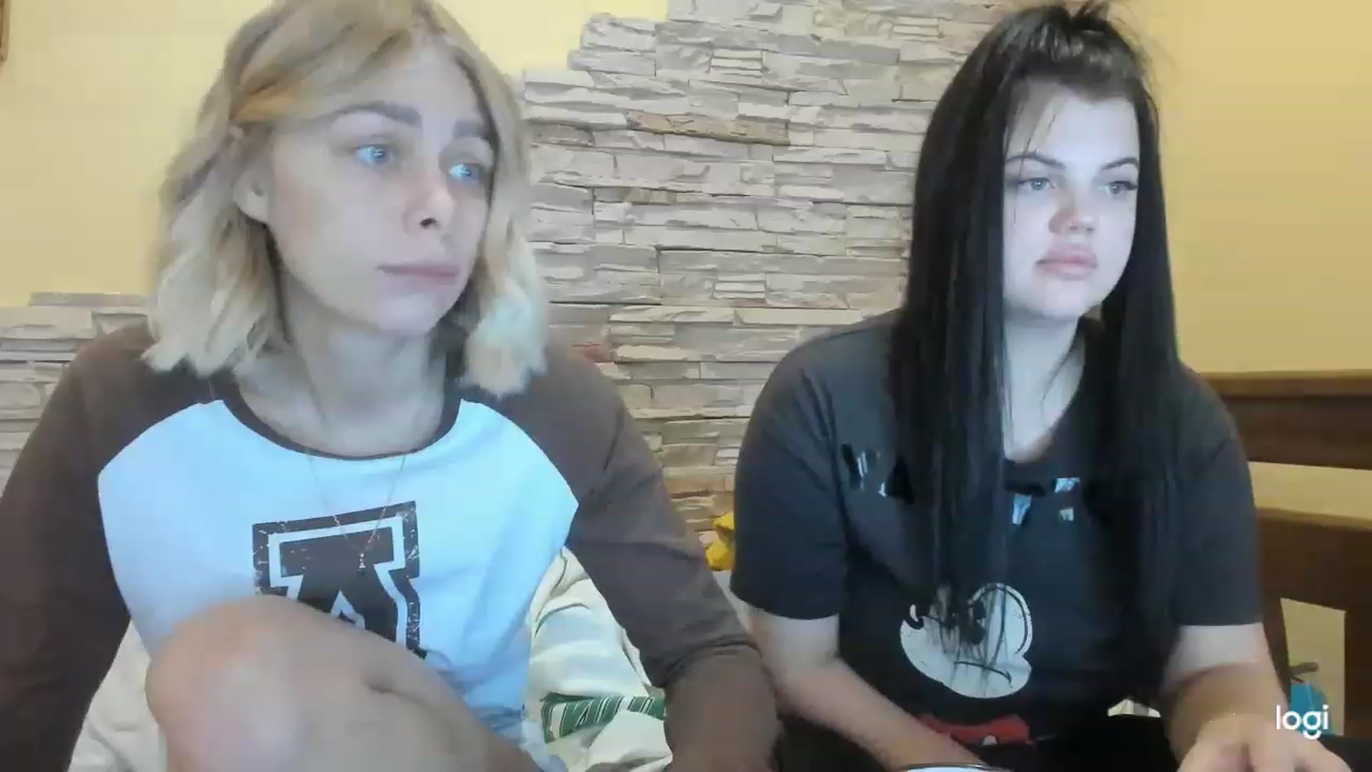Gallery image thumbnail from YourPupsik's myfreecams stream on, 12/27/2022, 10:53 image 12 of 20