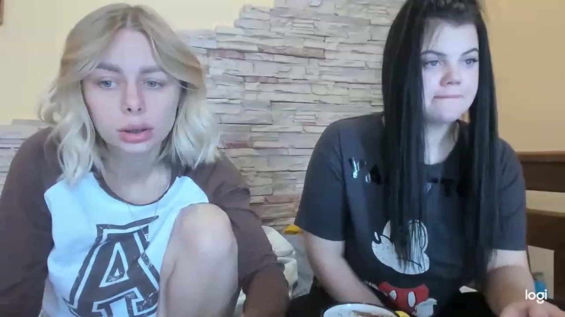 Gallery image thumbnail from YourPupsik's myfreecams stream on, 12/27/2022, 10:53 image 4 of 20