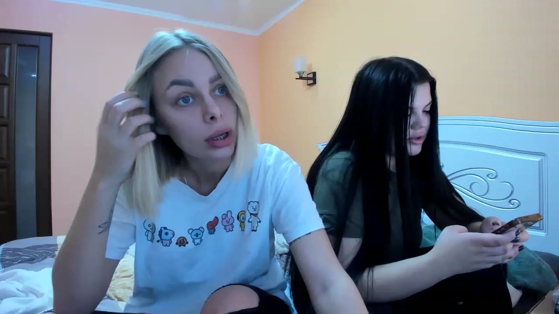 Gallery image thumbnail from YourPupsik's myfreecams stream on, 12/28/2022, 11:17 image 5 of 20
