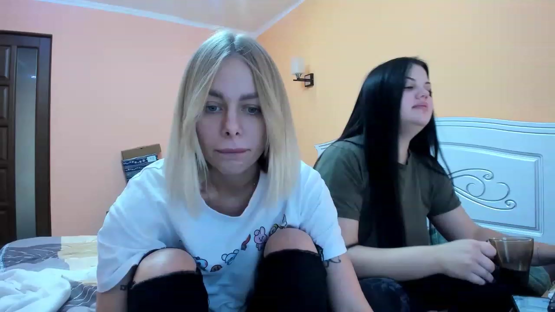 Gallery image thumbnail from YourPupsik's myfreecams stream on, 12/28/2022, 11:17 image 12 of 20