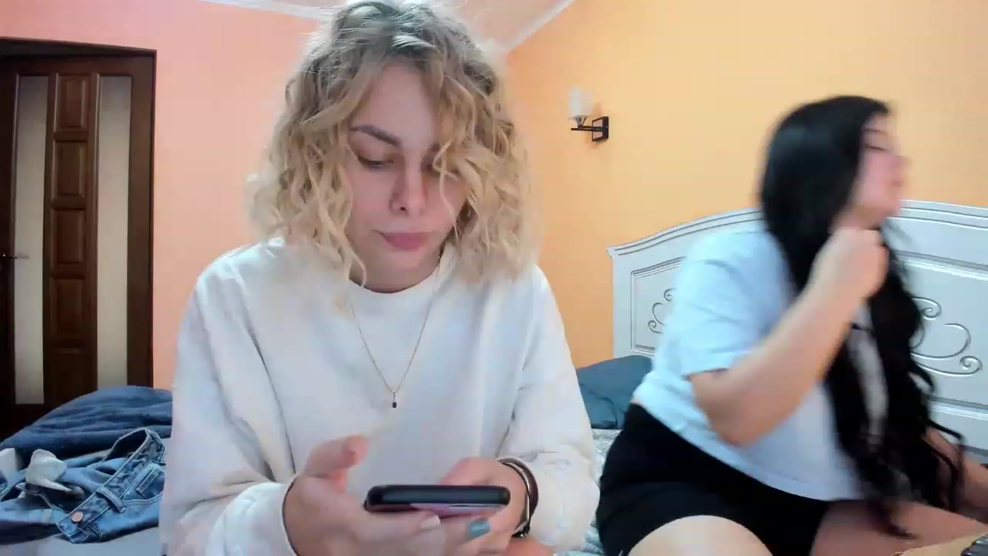 Gallery image thumbnail from YourPupsik's myfreecams stream on, 12/31/2022, 12:09 image 12 of 20