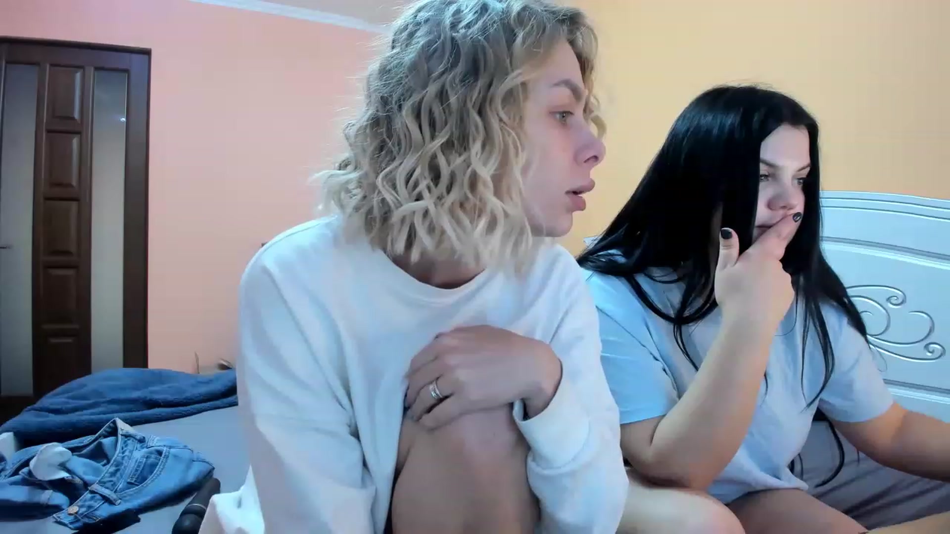Gallery image thumbnail from YourPupsik's myfreecams stream on, 12/31/2022, 12:09 image 7 of 20