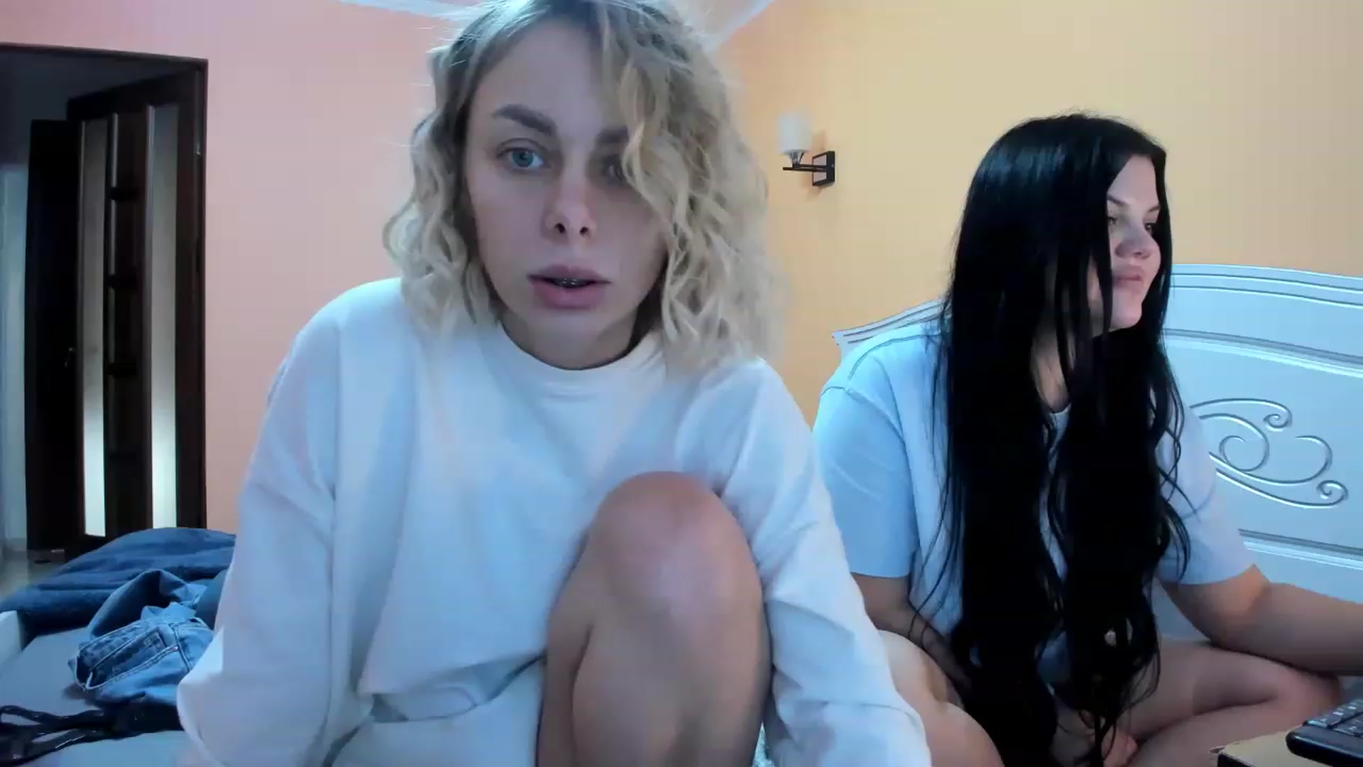 Gallery image thumbnail from YourPupsik's myfreecams stream on, 12/31/2022, 12:47 image 14 of 20