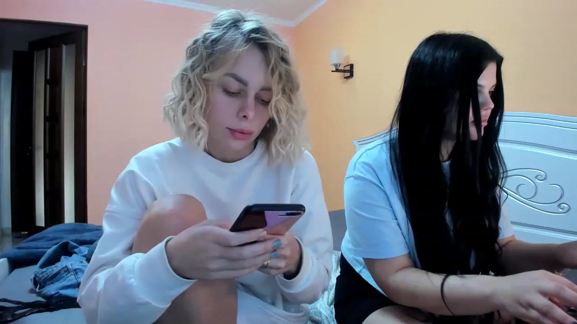 Gallery image thumbnail from YourPupsik's myfreecams stream on, 12/31/2022, 12:47 image 4 of 20