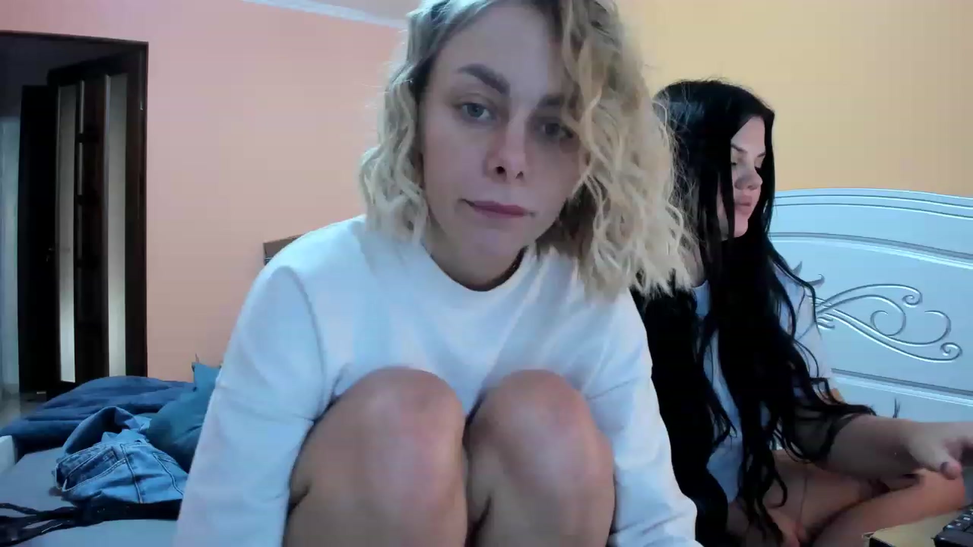 Gallery image thumbnail from YourPupsik's myfreecams stream on, 12/31/2022, 12:47 image 10 of 20