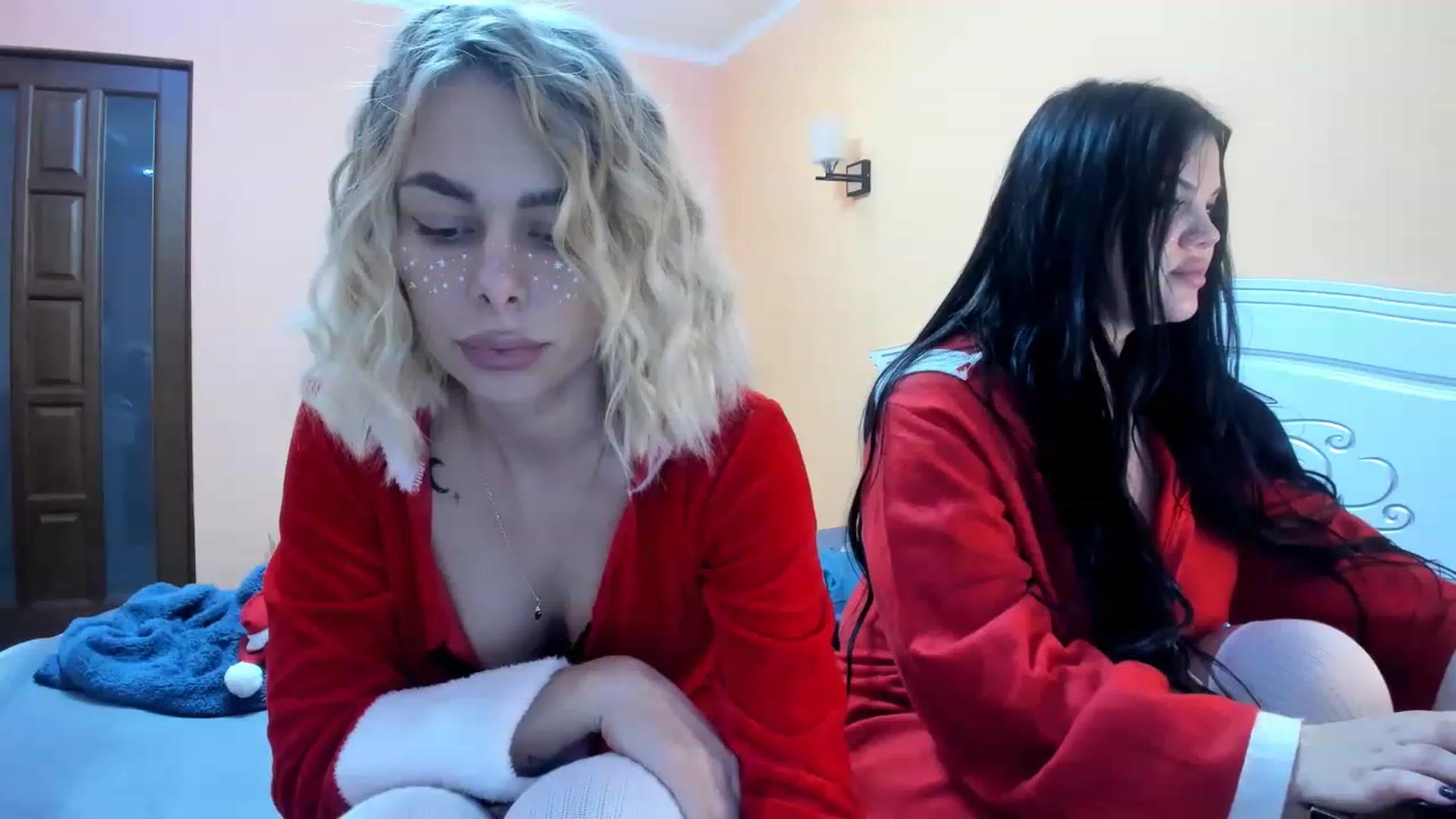 Gallery image thumbnail from YourPupsik's myfreecams stream on, 01/01/2023, 14:21 image 10 of 20