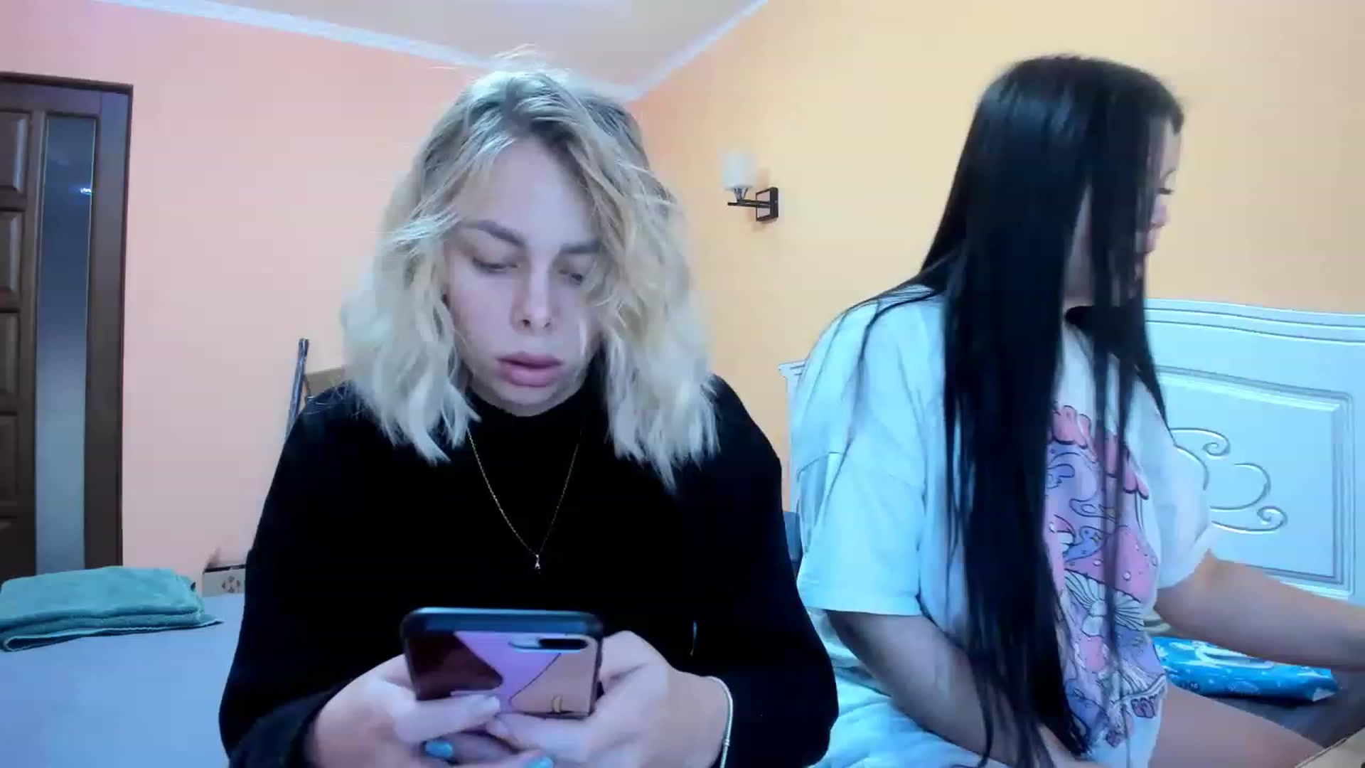 Gallery image thumbnail from YourPupsik's myfreecams stream on, 01/03/2023, 10:44 image 11 of 20