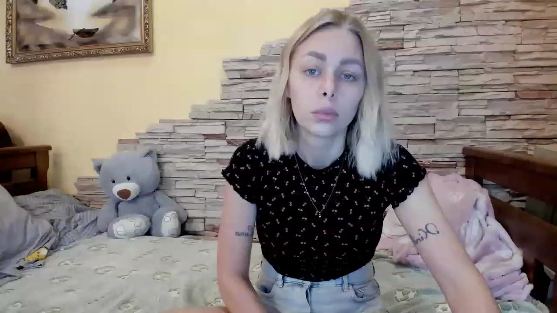 Gallery image thumbnail from YourPupsik's myfreecams stream on, 01/25/2023, 13:05 image 9 of 20