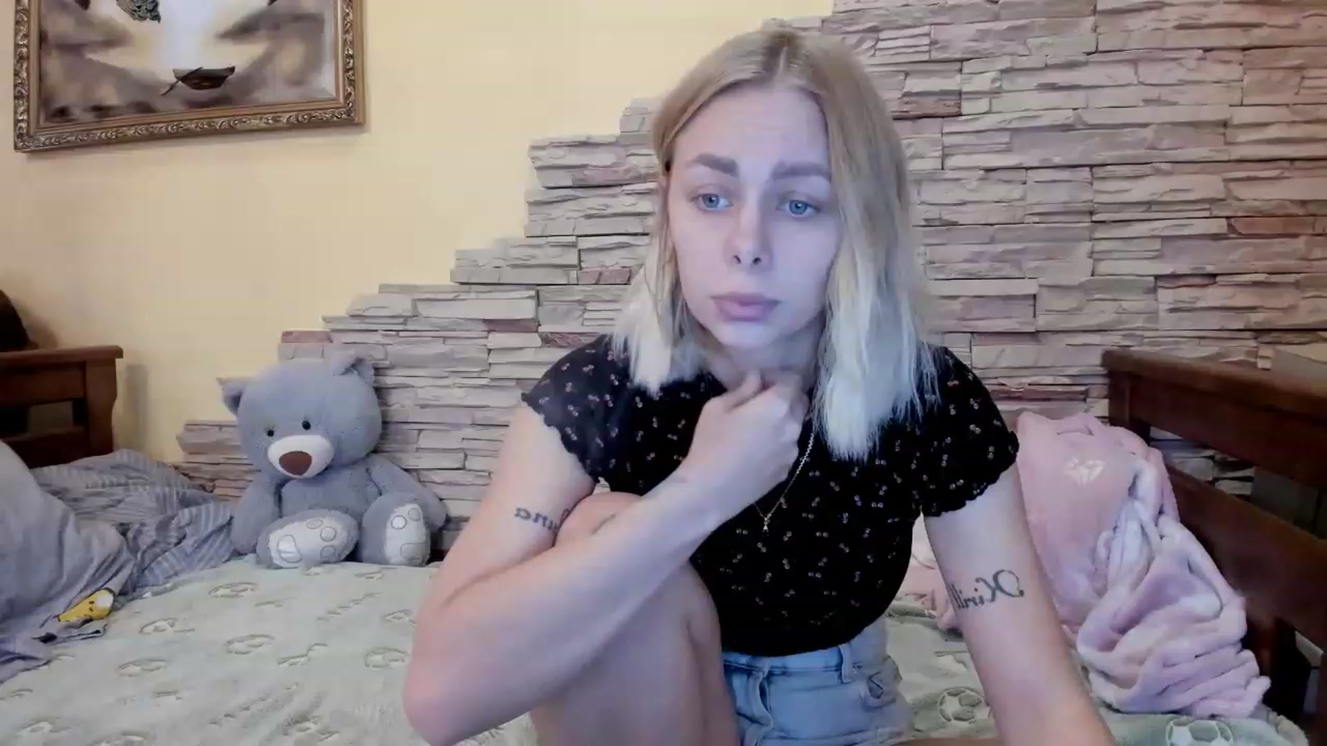 Gallery image thumbnail from YourPupsik's myfreecams stream on, 01/25/2023, 13:05 image 13 of 20
