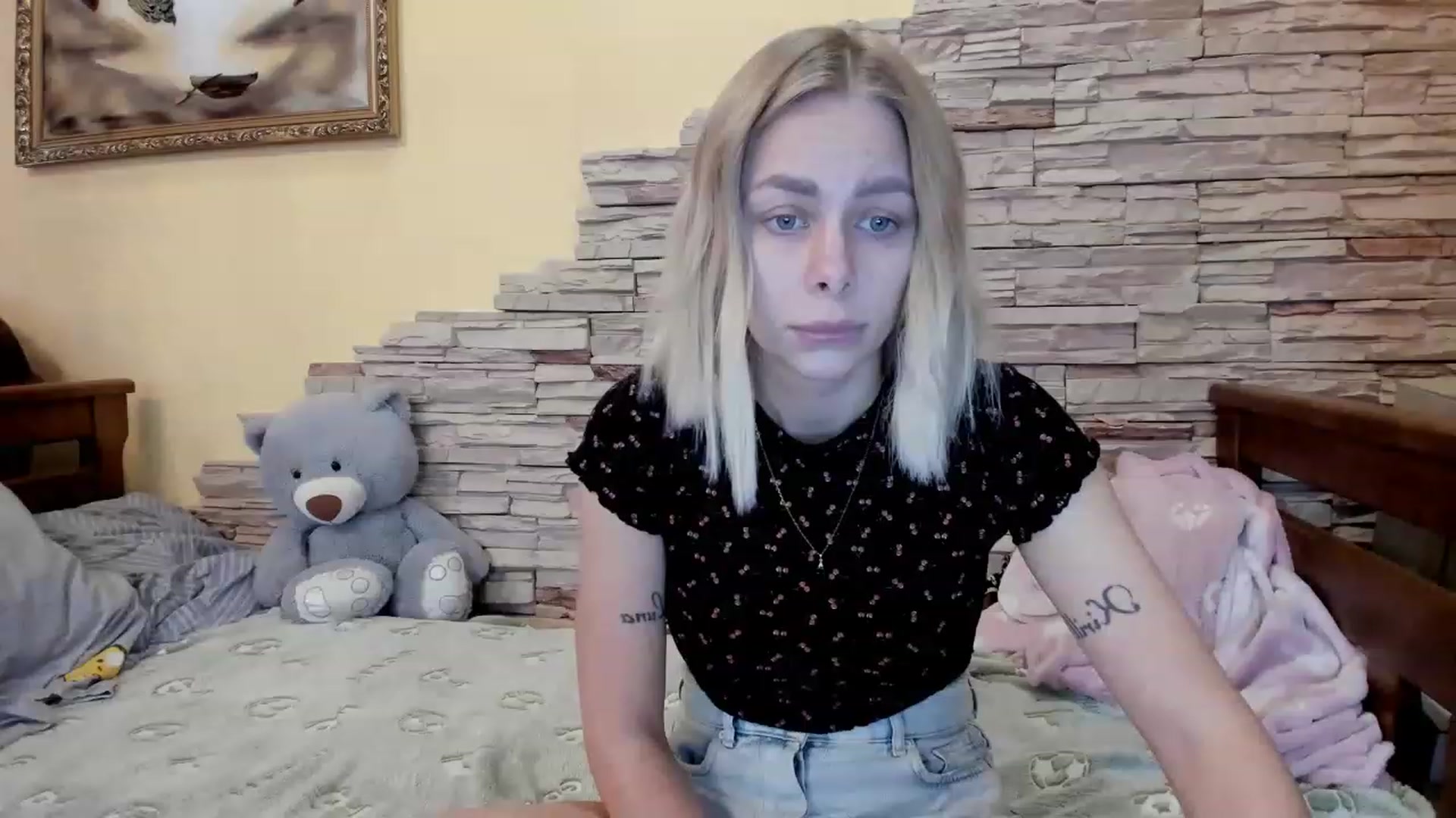 Gallery image thumbnail from YourPupsik's myfreecams stream on, 01/25/2023, 13:05 image 7 of 20