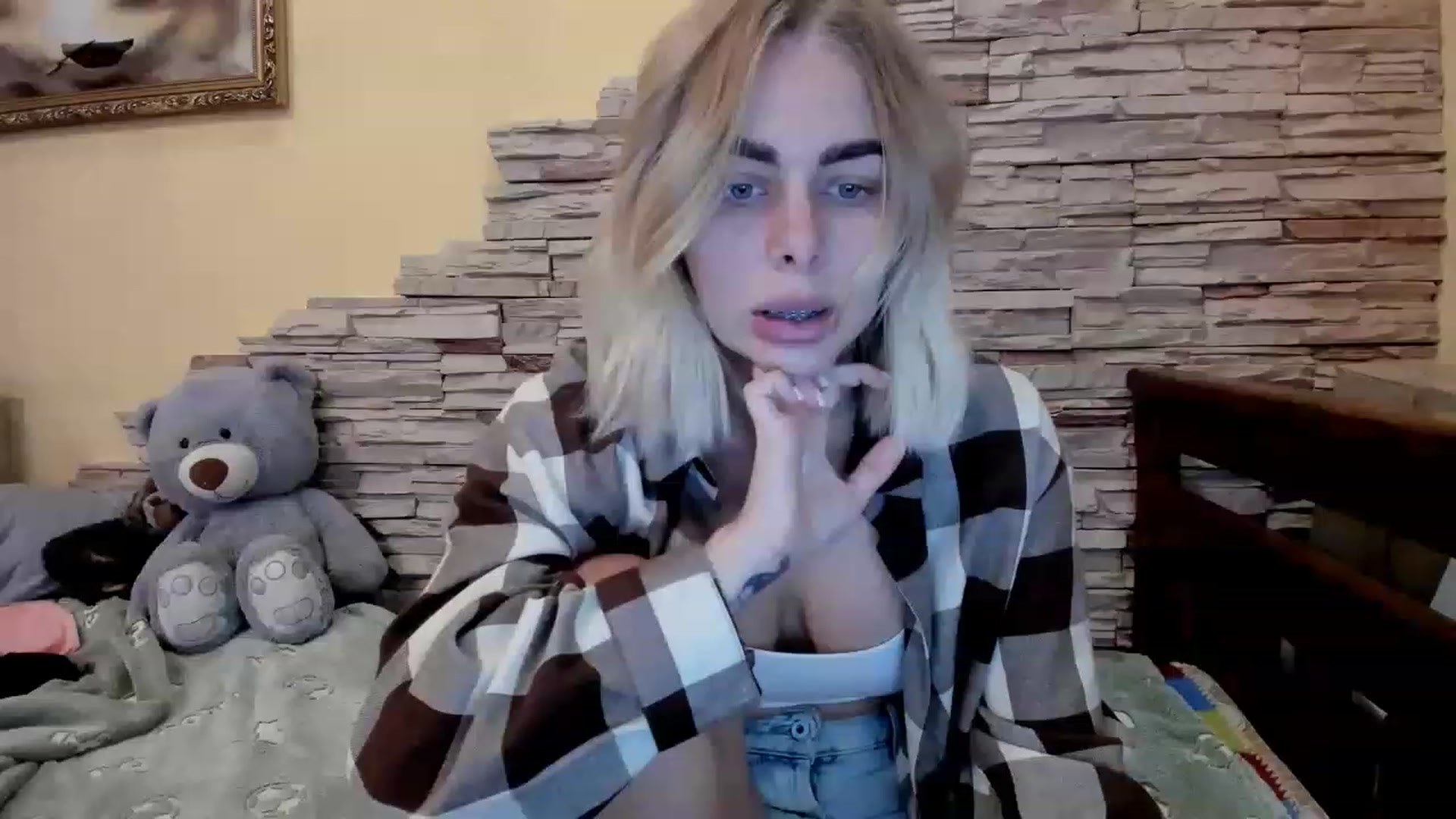 Gallery image thumbnail from YourPupsik's myfreecams stream on, 01/29/2023, 10:28 image 15 of 20