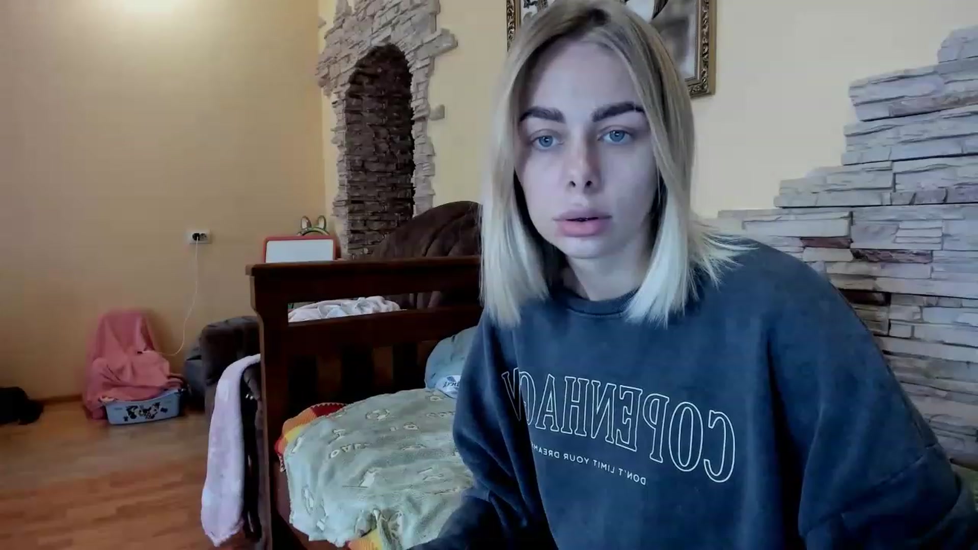 Gallery image thumbnail from YourPupsik's myfreecams stream on, 01/31/2023, 09:47 image 13 of 20