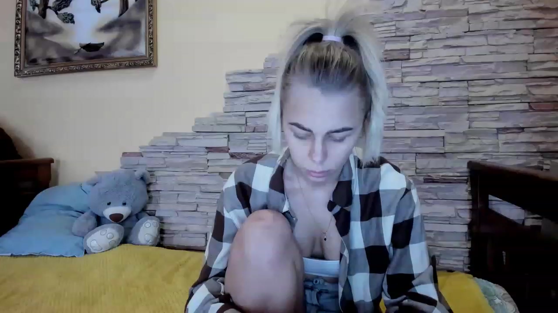 Gallery image thumbnail from YourPupsik's myfreecams stream on, 02/02/2023, 13:17 image 10 of 20