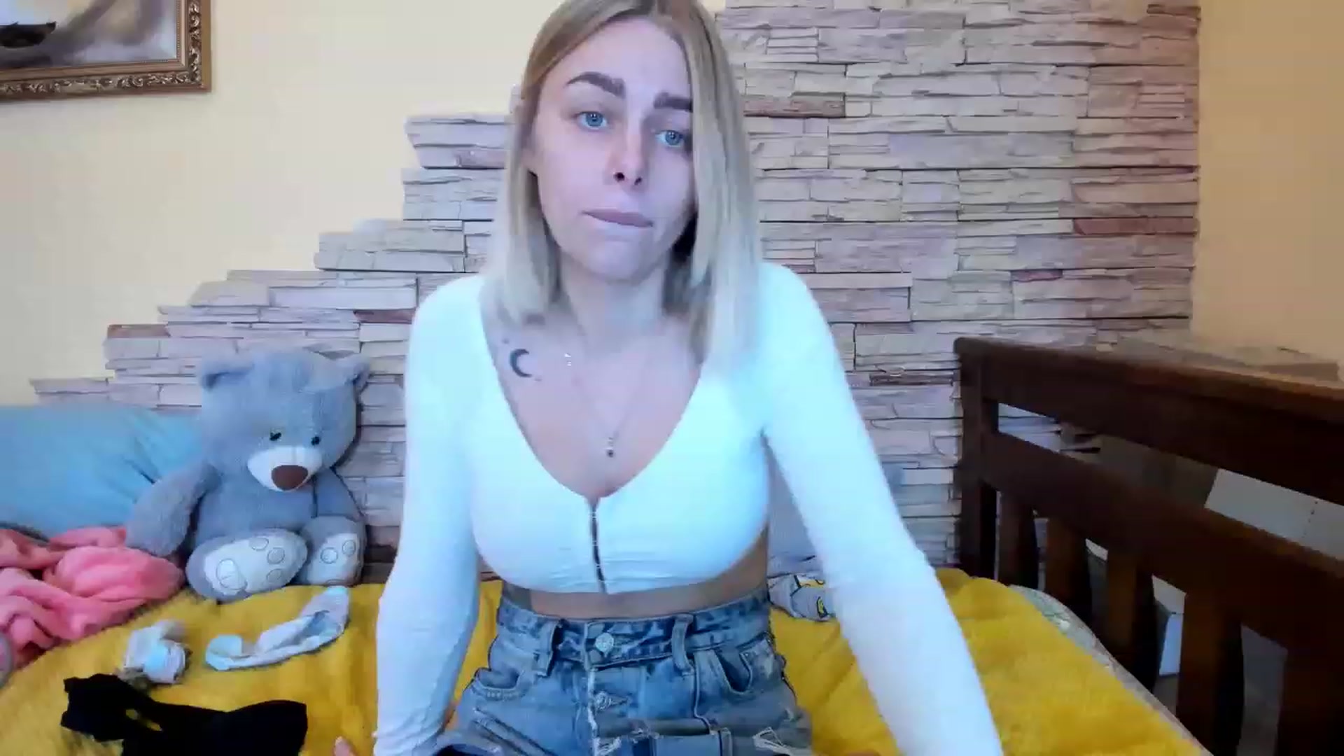 Gallery image thumbnail from YourPupsik's myfreecams stream on, 02/03/2023, 12:28 image 6 of 20