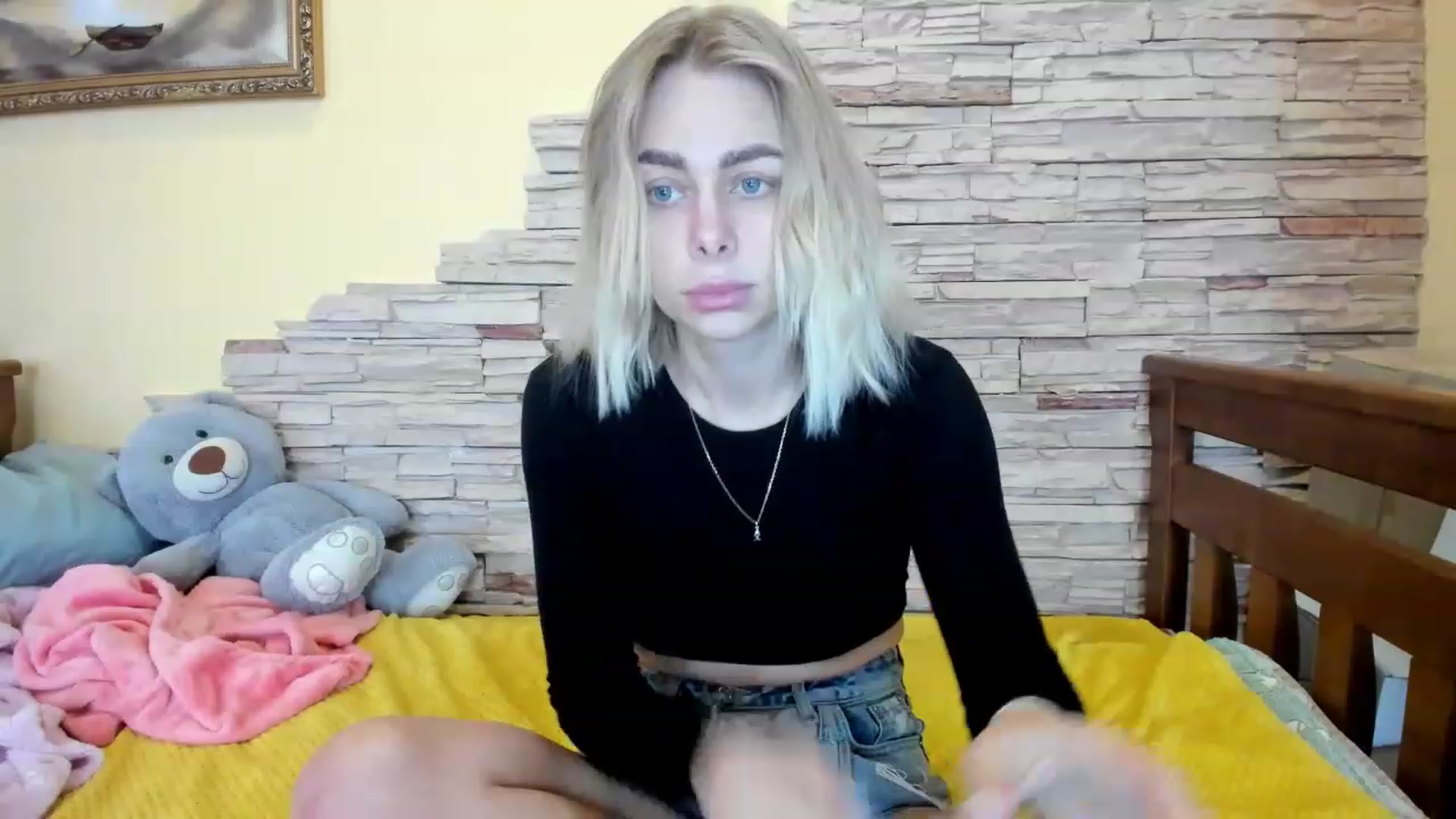 Gallery image thumbnail from YourPupsik's myfreecams stream on, 02/04/2023, 12:06 image 9 of 20
