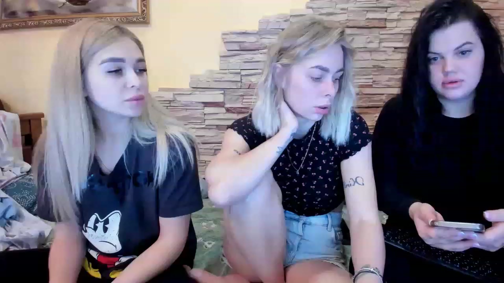 Gallery image thumbnail from YourPupsik's myfreecams stream on, 02/14/2023, 10:17 image 5 of 20
