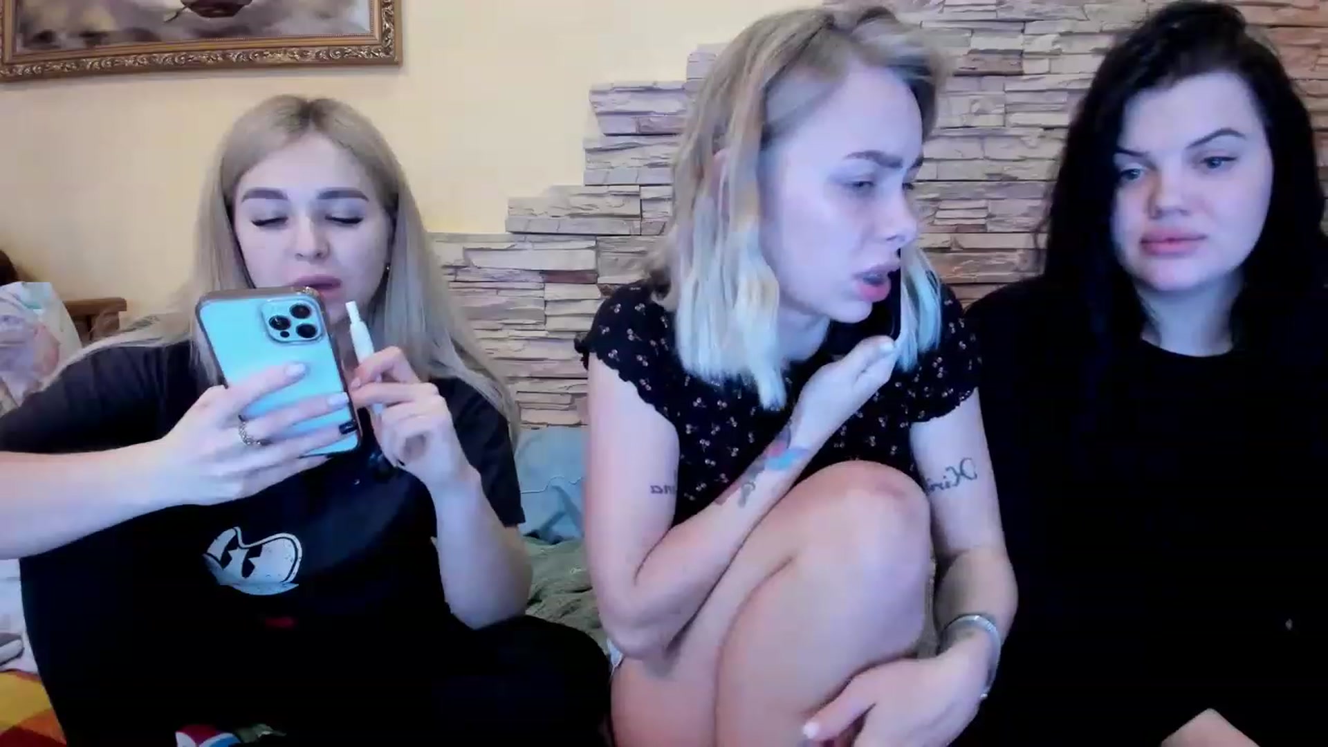 Gallery image thumbnail from YourPupsik's myfreecams stream on, 02/14/2023, 11:38 image 16 of 20